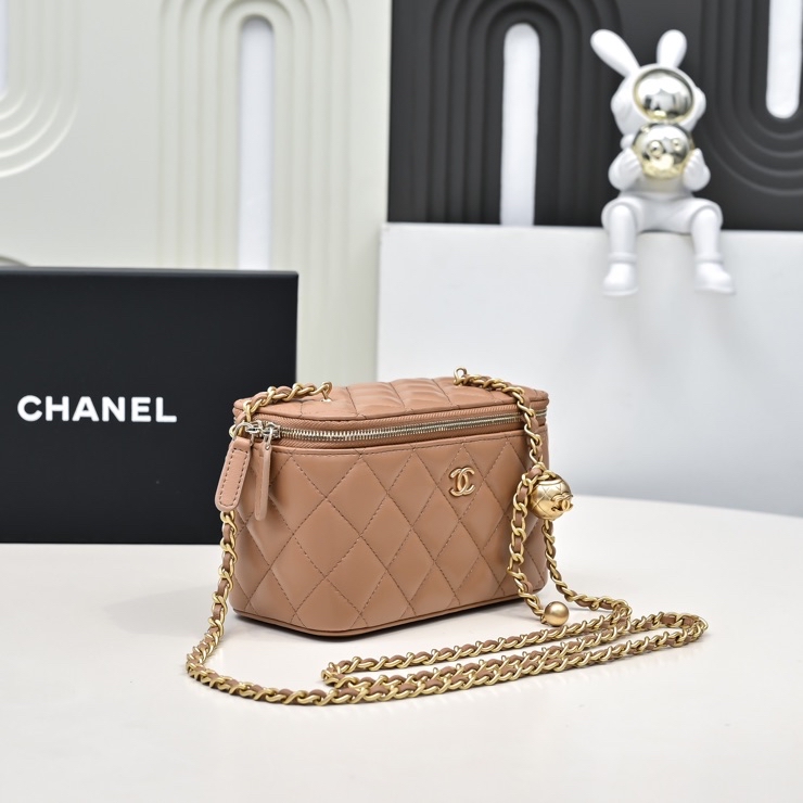 CHANEL 24C Lambskin Vanity Bag - image 3