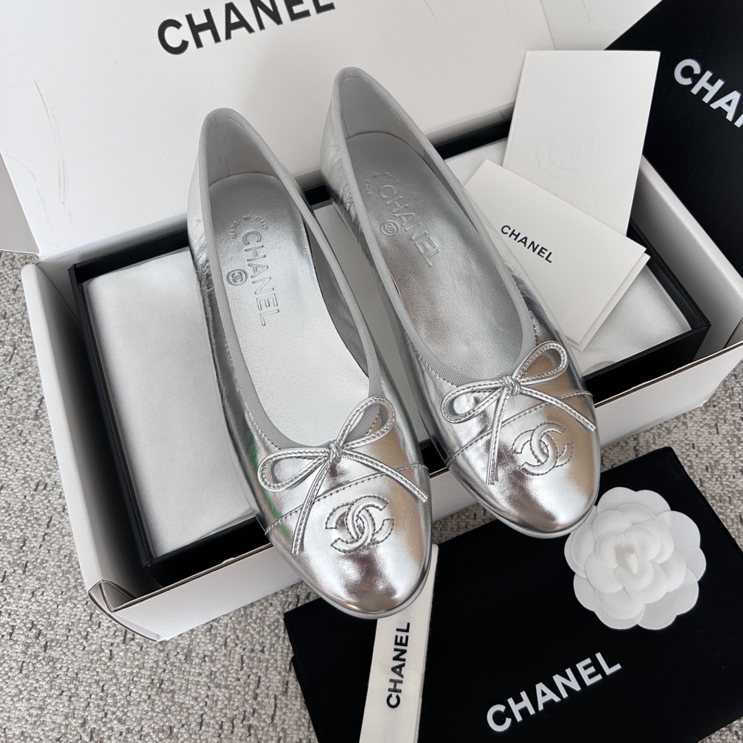 CHANEL Metallic Calfskin Cap Toe CC Ballerina Flats - image 2