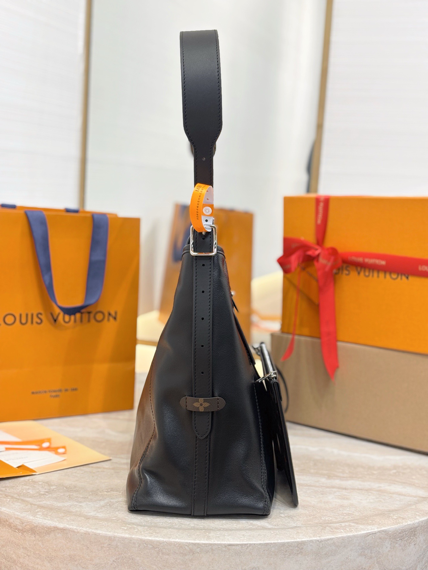 LV Carryall Dark MM M25143 - image 4