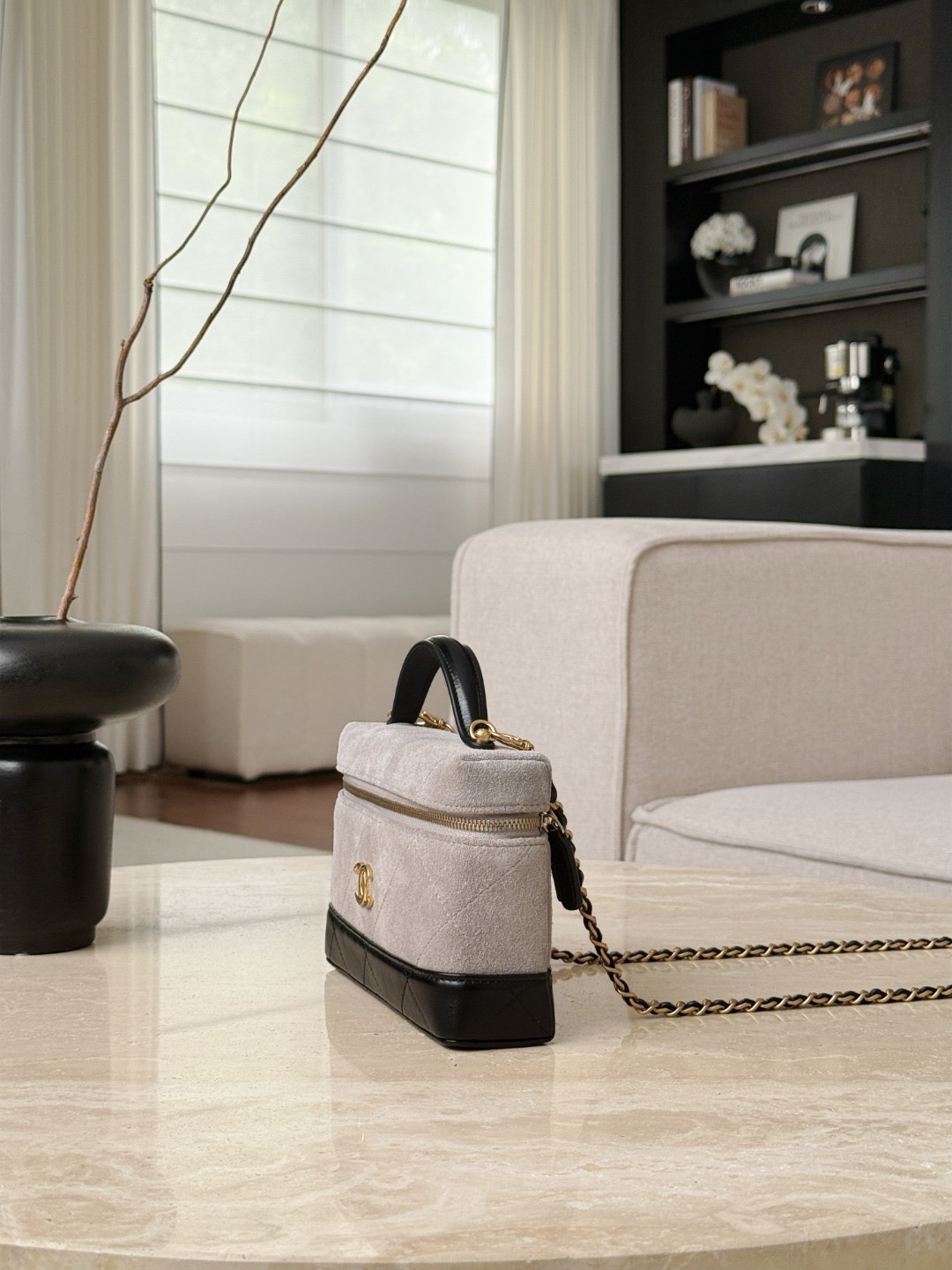 CHANEL 26S Vanity with Chain - image 4