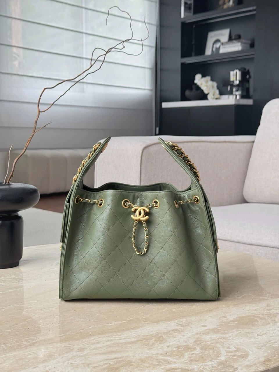 CHANEL 25Bag Caviar leather In Green - image 2