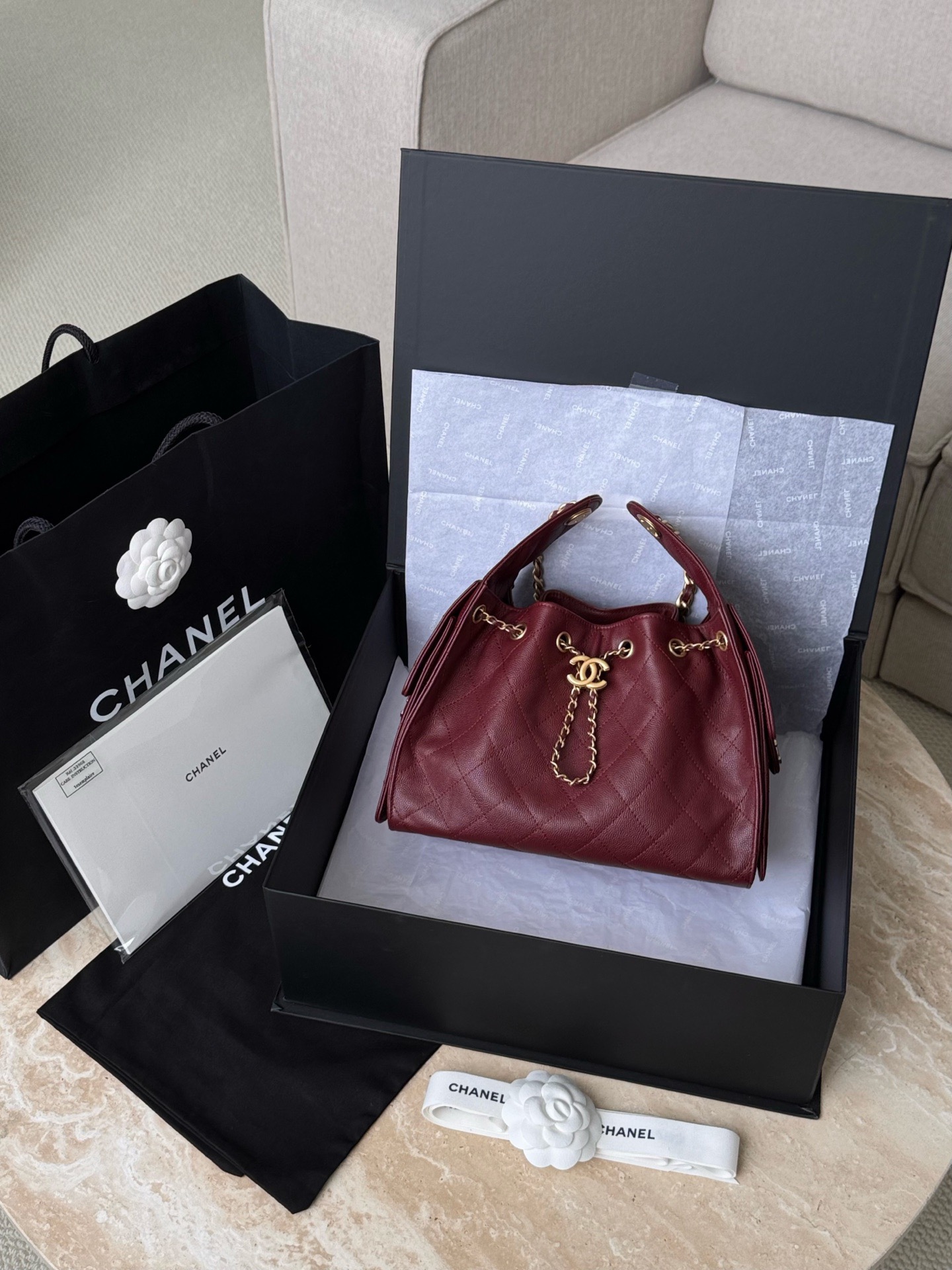 CHANEL 25C Hobo Bag Caviar leather In Burgundy - image 8