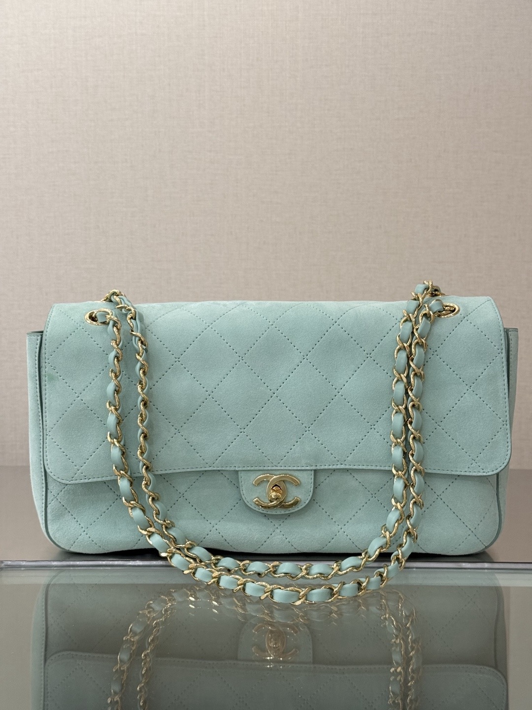 CHANEL Suede Calfskin Small Souplissimo Maxi Flap Green - image 2