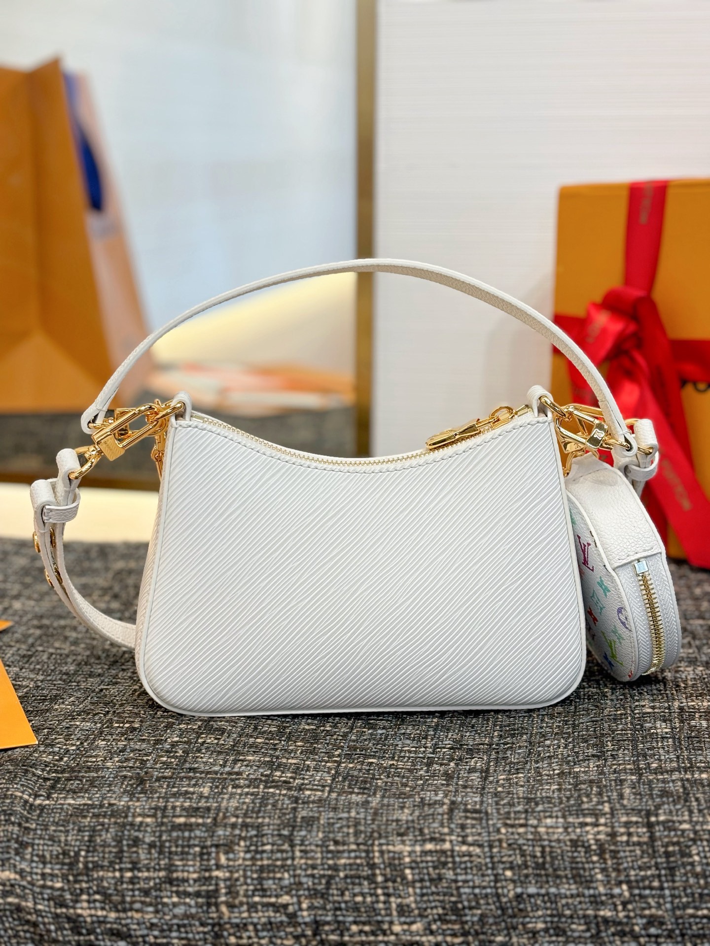 LV X TM MARELLINI M13100 - image 3