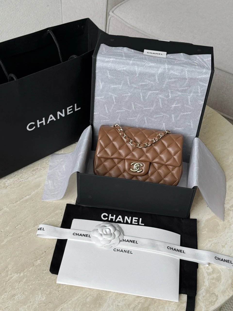 CHANEL Mini Classic Handbag lambskin leather-20CM - image 24