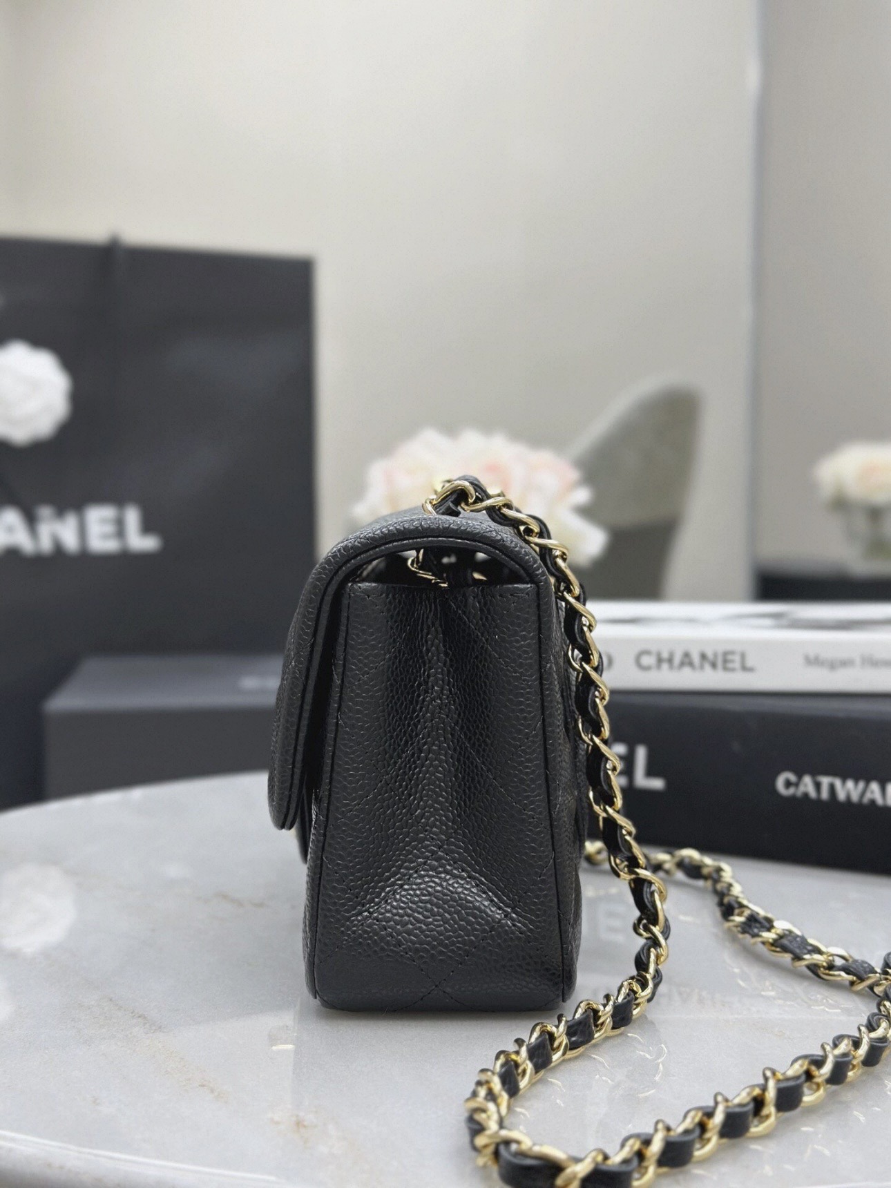 CHANEL MINI Classic Flap-20cm - image 3