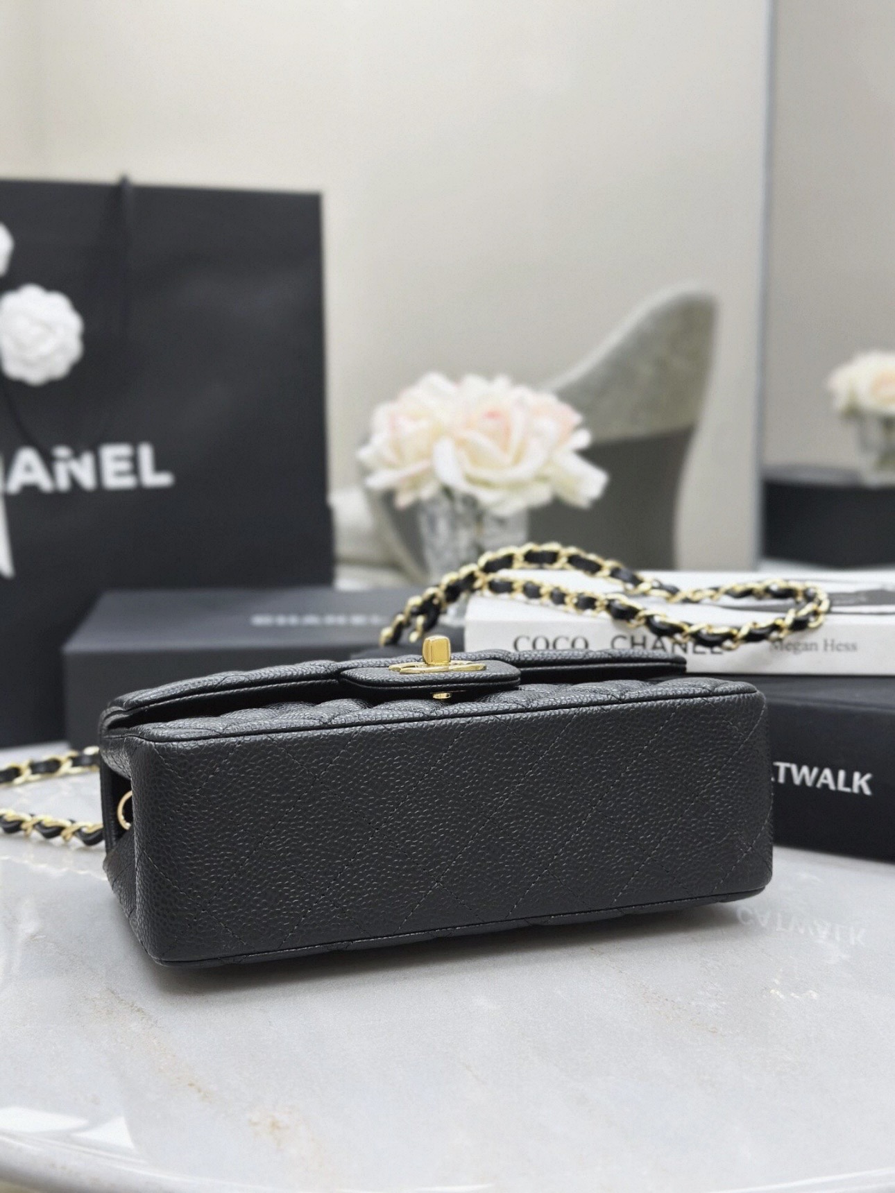 CHANEL MINI Classic Flap-20cm - image 5