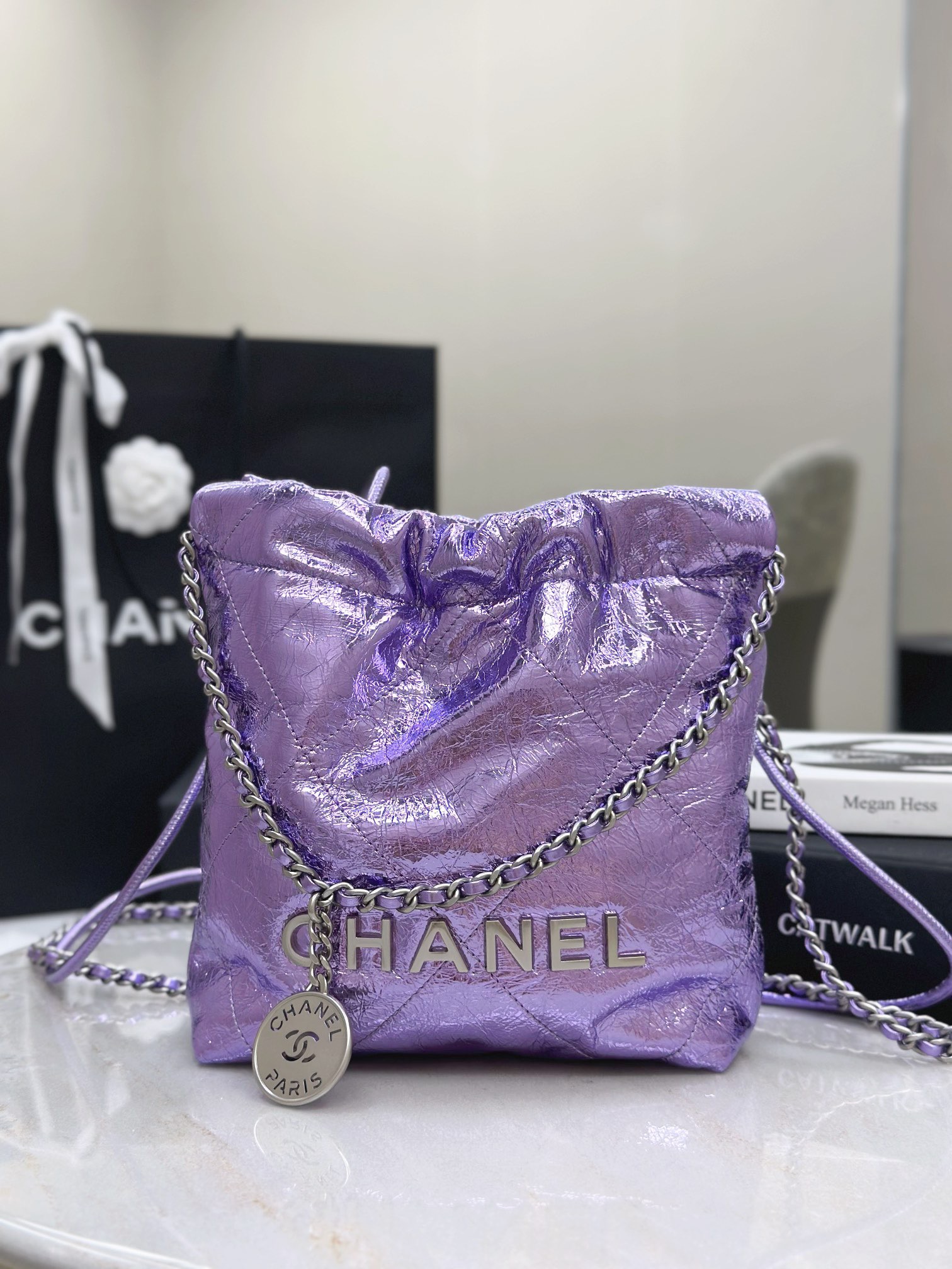 CHANEL Metallic Calfskin Quilted Mini 22bag - image 2