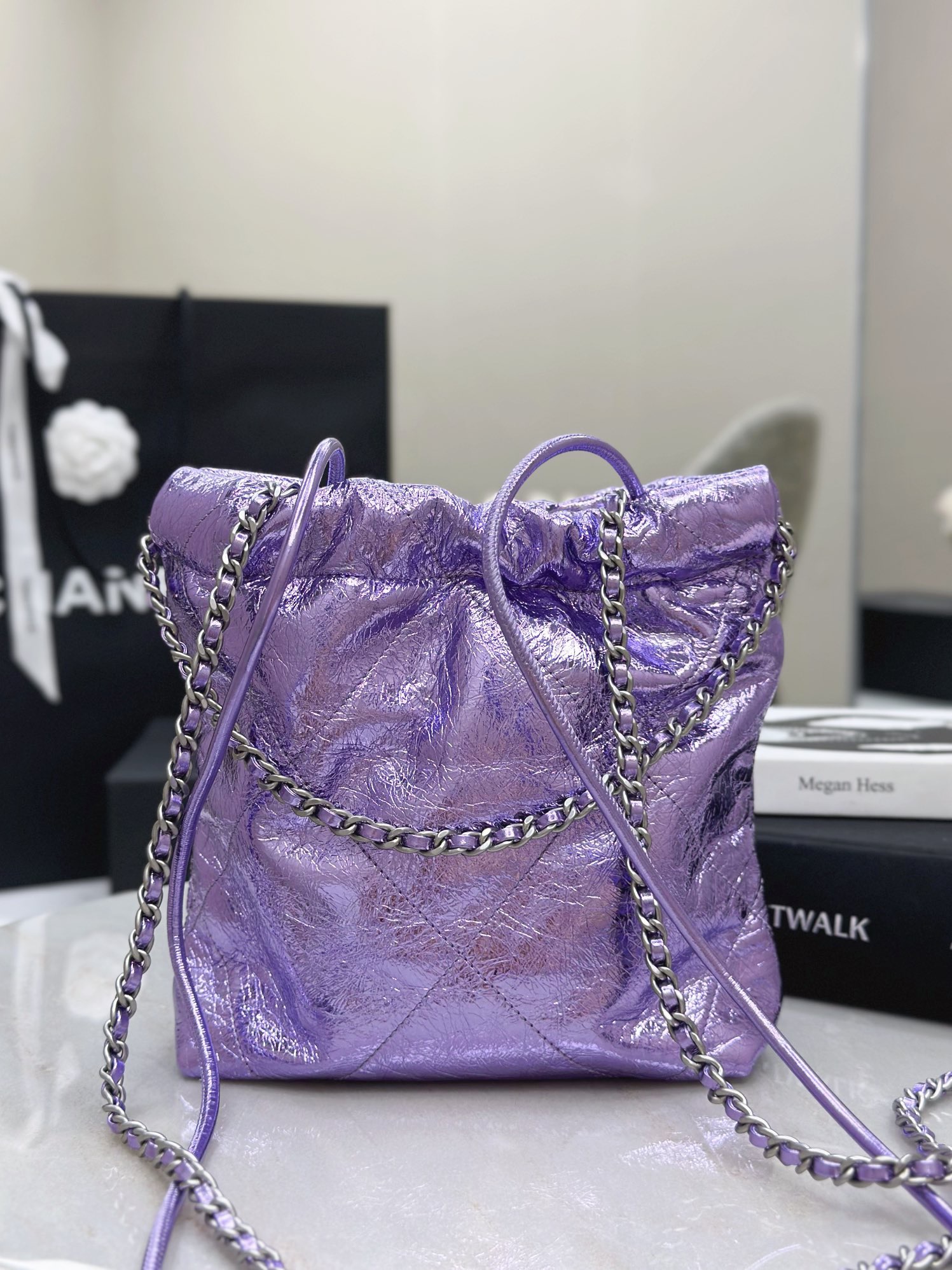 CHANEL Metallic Calfskin Quilted Mini 22bag - image 3