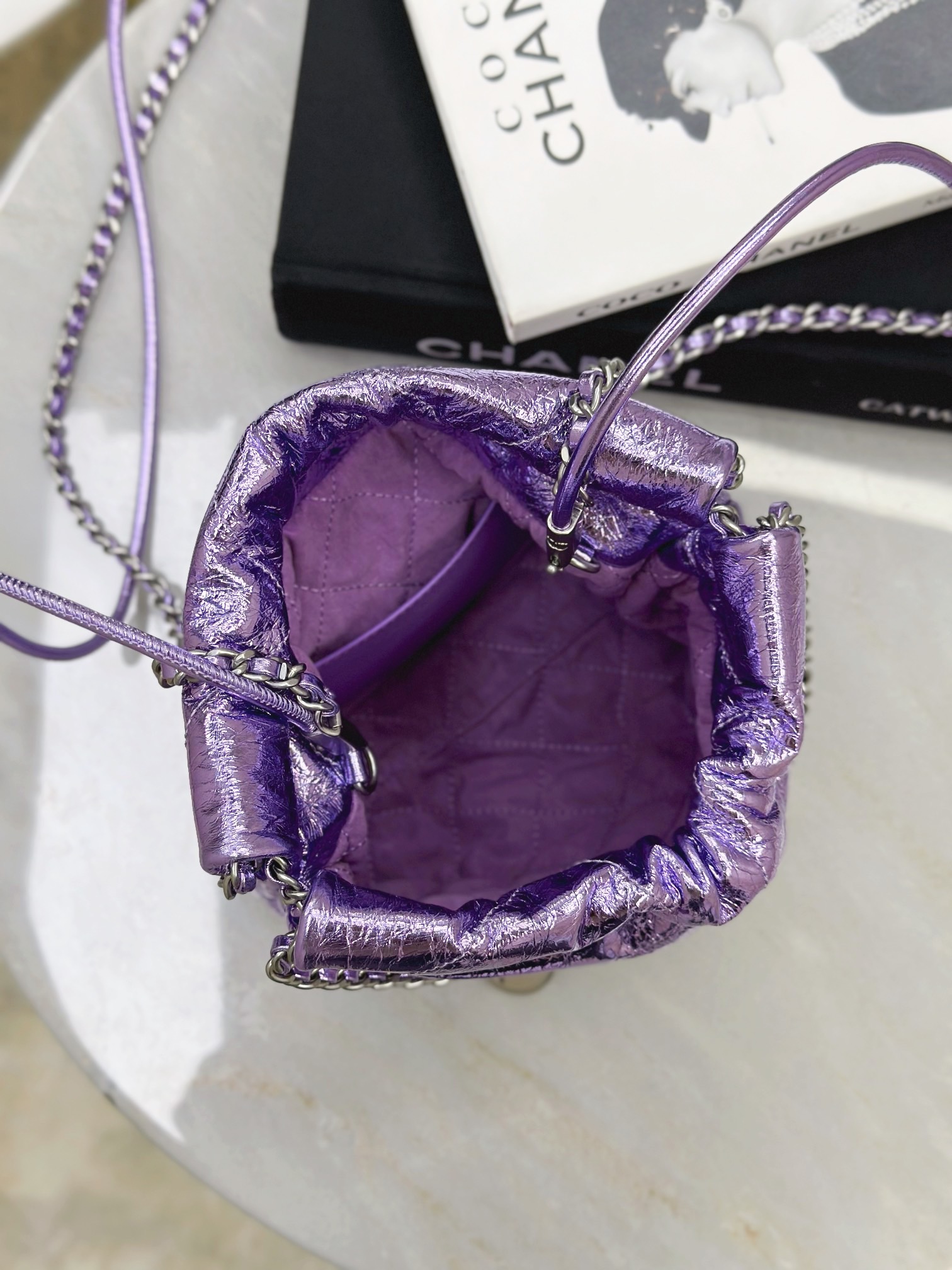CHANEL Metallic Calfskin Quilted Mini 22bag - image 7