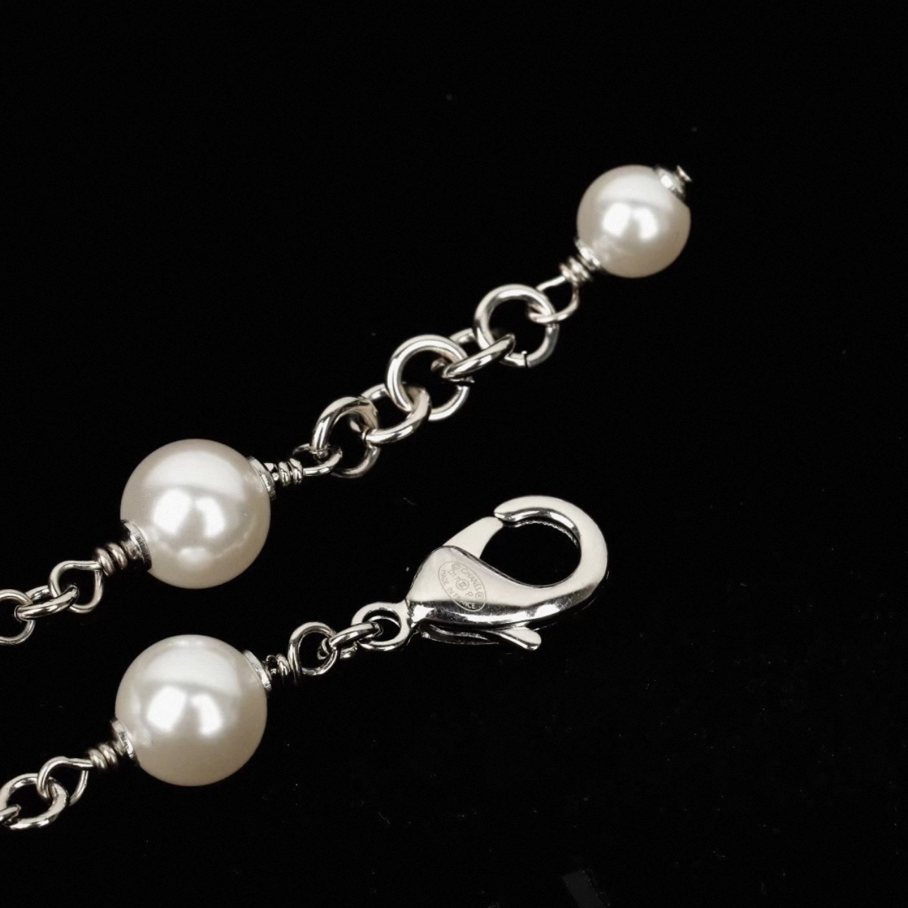 CHANEL Necklace Metal, Glass & Strass  Silver & Pearly White - image 6