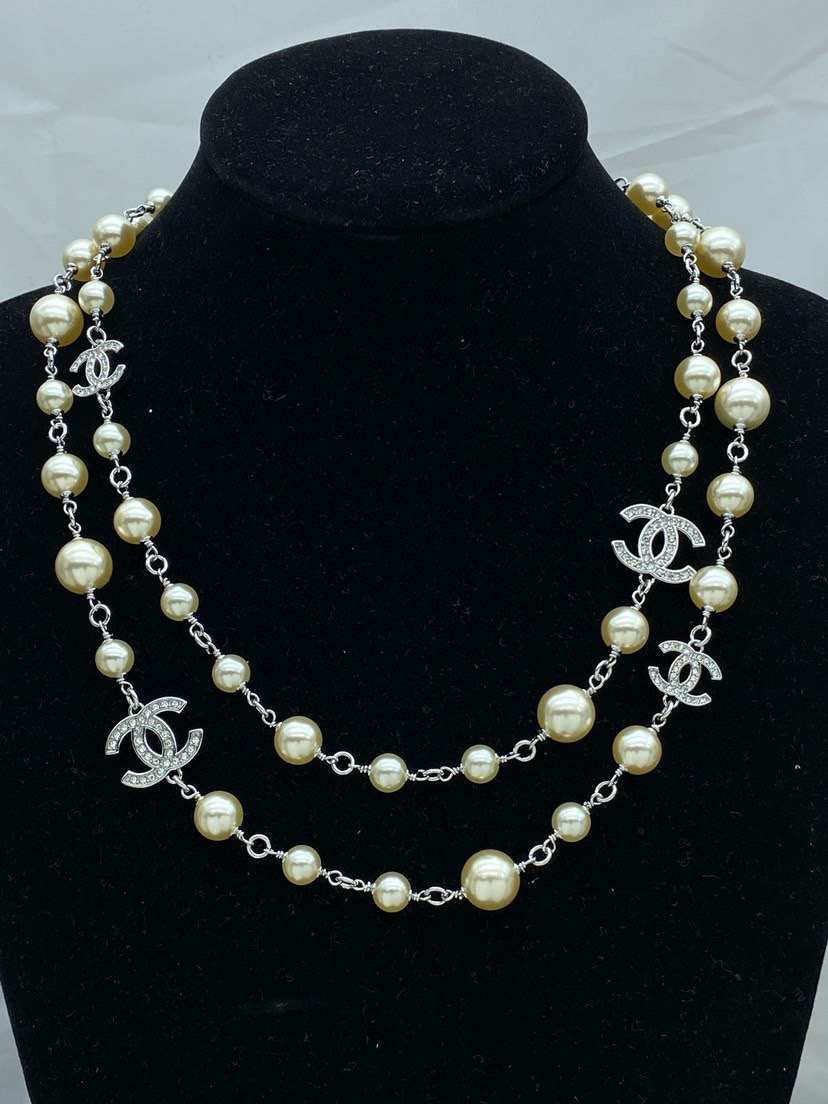 CHANEL Necklace Metal, Glass & Strass  Silver & Pearly White - image 7
