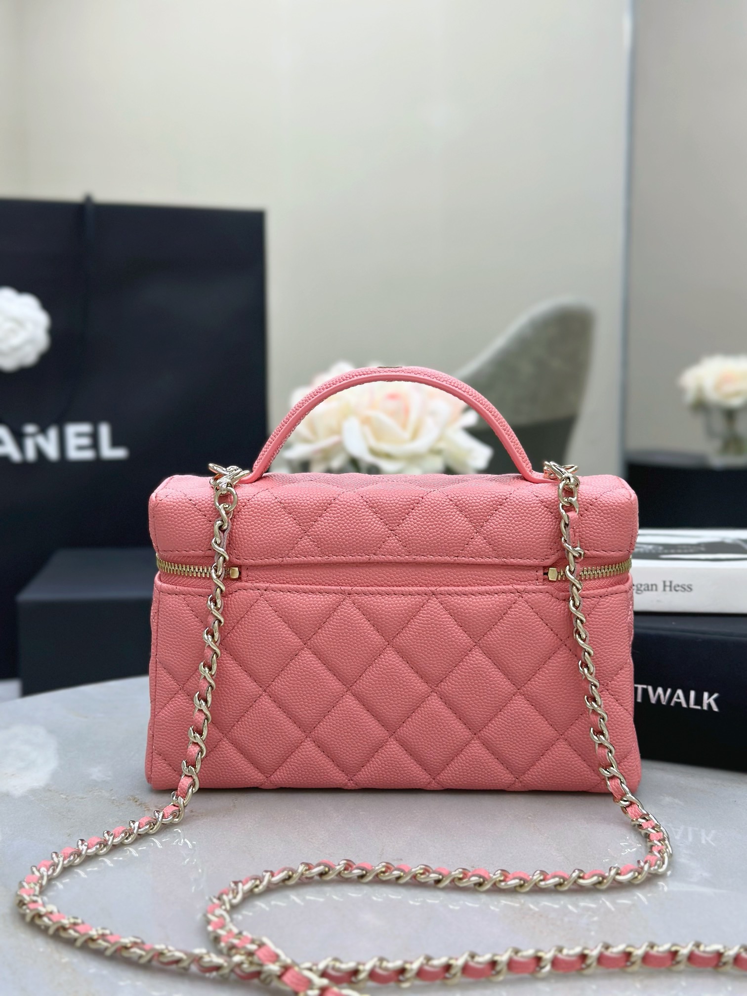 CHANEL 25C Long Vanity with Chain - image 3