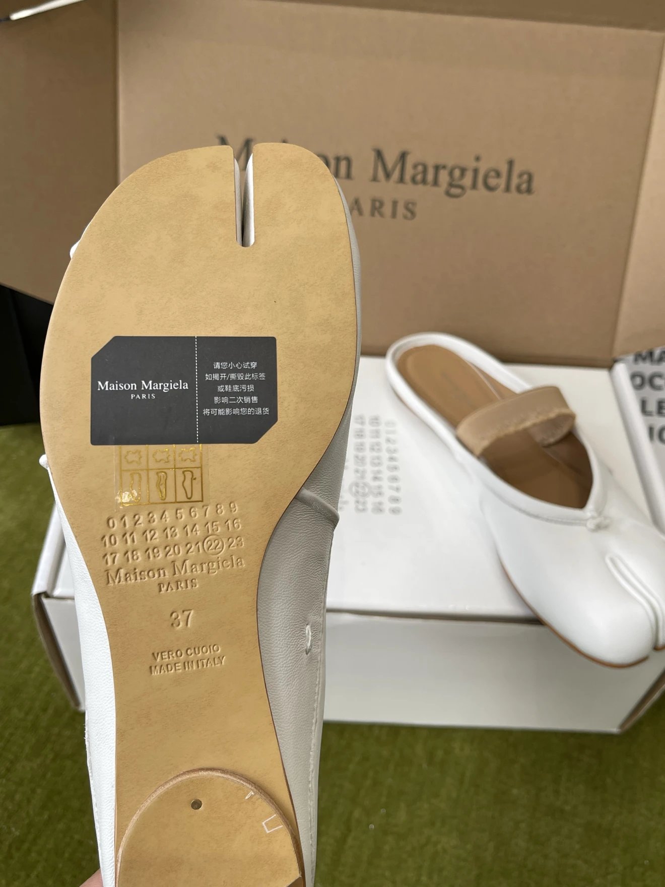 Maison Margiela Tabi ballerina mules - image 9