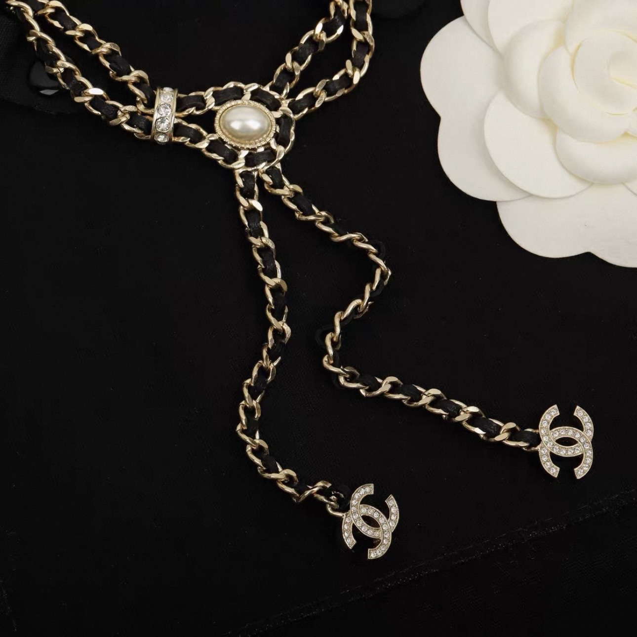CHANEL Necklace - image 3