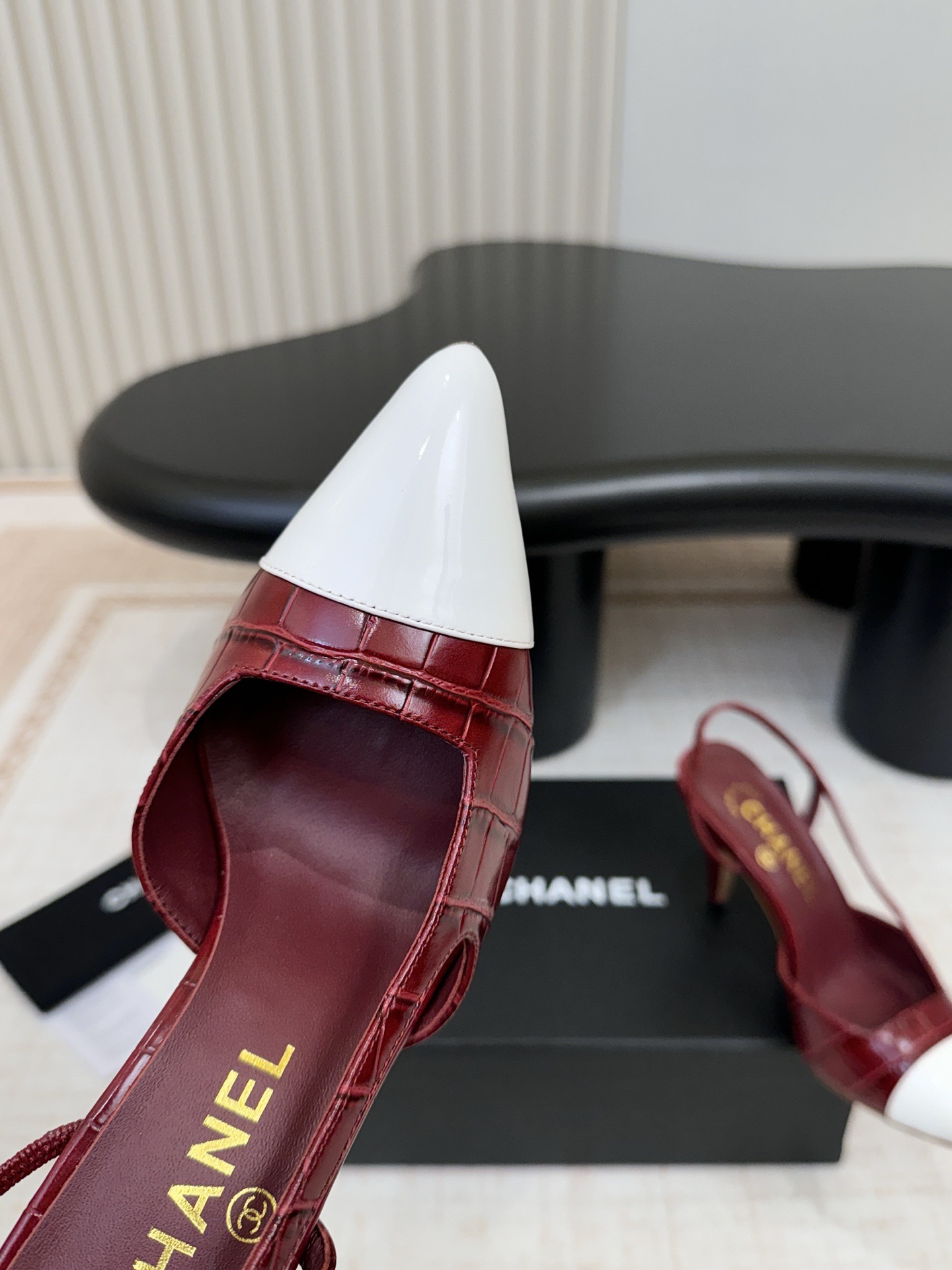 CHANEL Slingbacks Crocodile Embossed Calfskin & Patent Calfskin - image 7