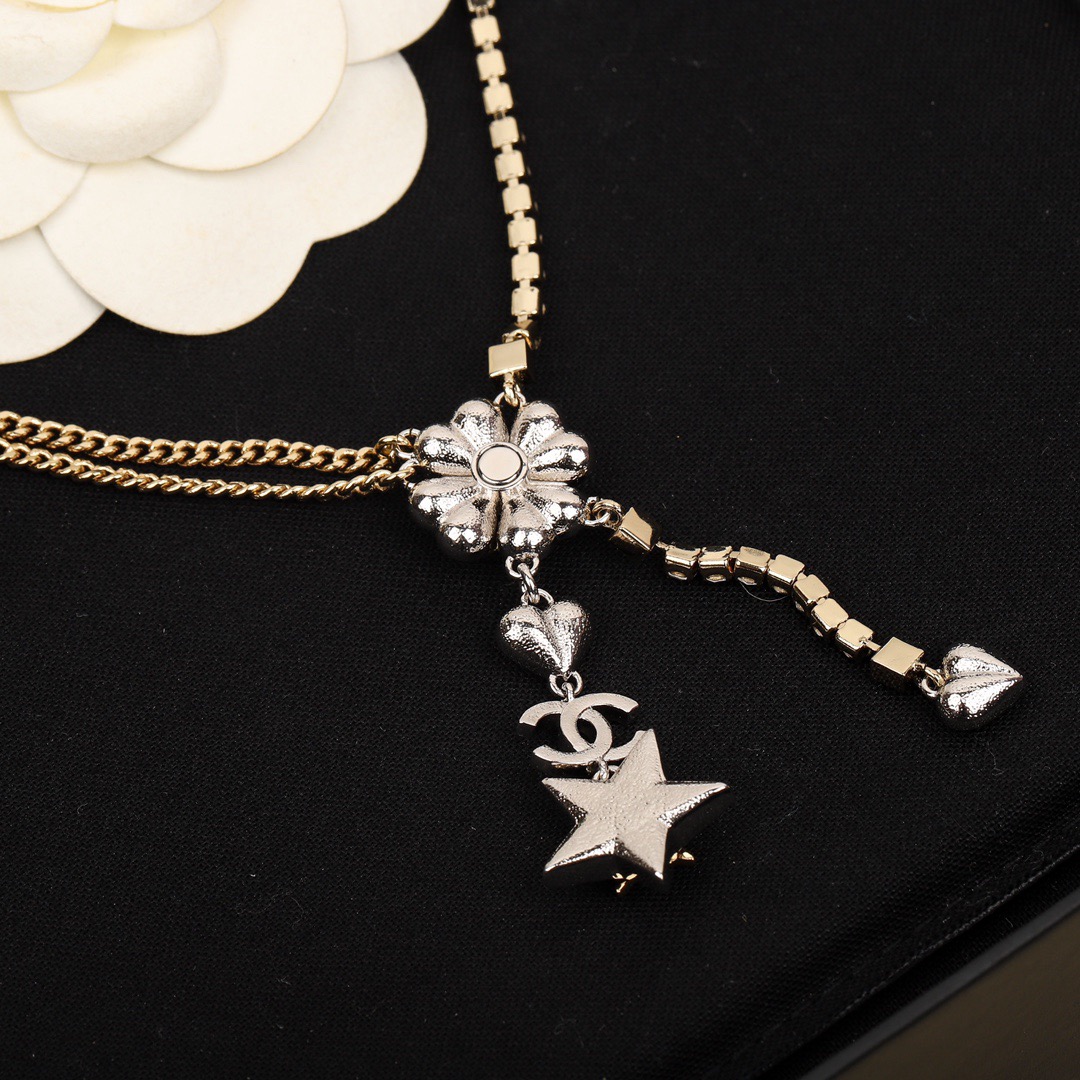 Chanel Necklaces Crystal Rhinestone - image 4