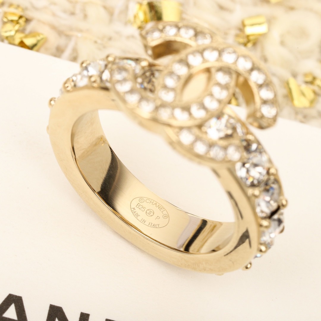 CHANEL 25P Rhinestone Crystal CC Matelassé Ring Set - image 6