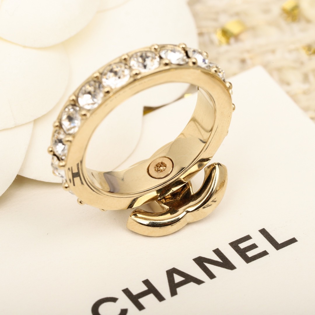 CHANEL 25P Rhinestone Crystal CC Matelassé Ring Set - image 7