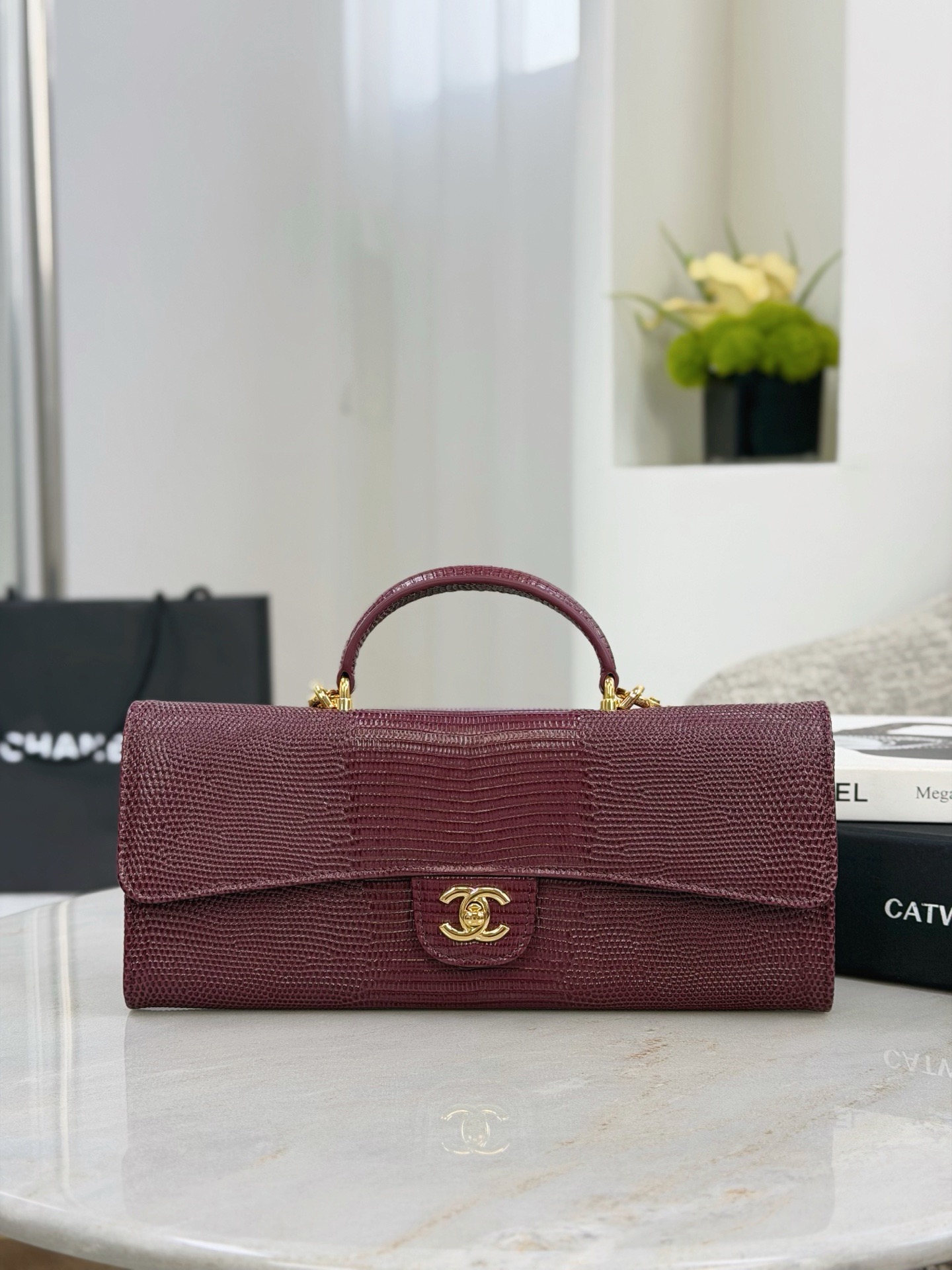 CHANEL Clutch with chain Lizard Embossed Calfskin - image 2
