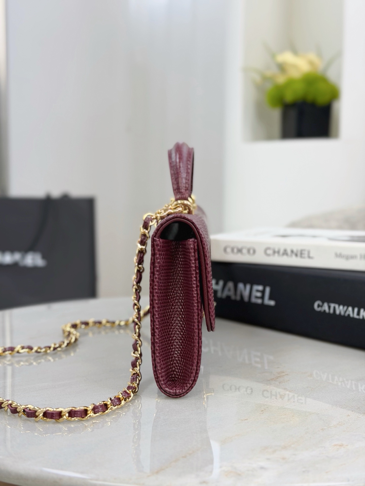 CHANEL Clutch with chain Lizard Embossed Calfskin - image 4