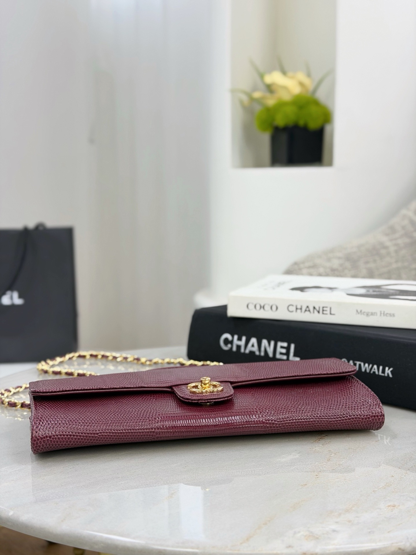 CHANEL Clutch with chain Lizard Embossed Calfskin - image 5