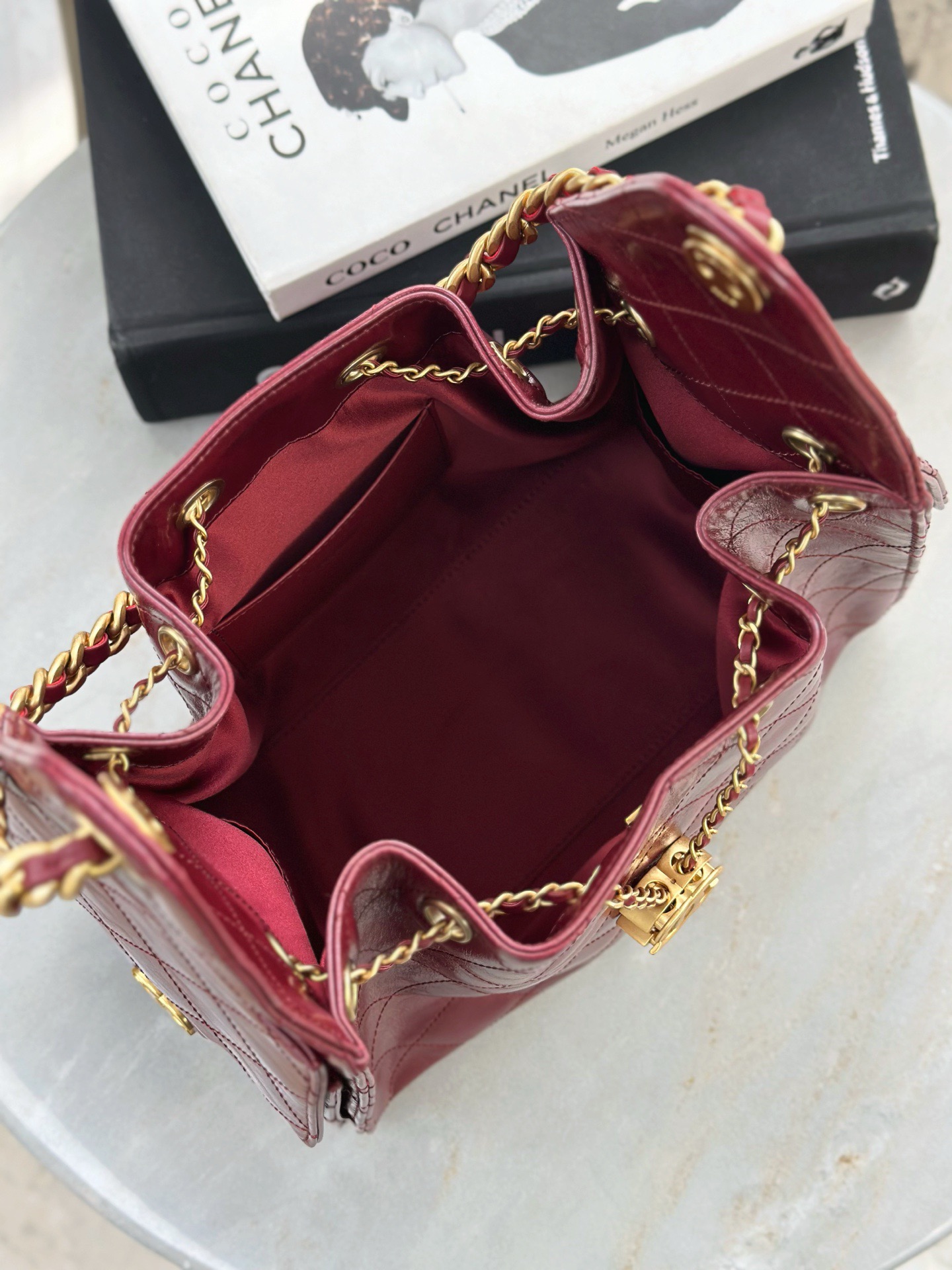 CHANEL 25 Small Handbag Shiny Crumpled Calfskin  Burgundy - image 8
