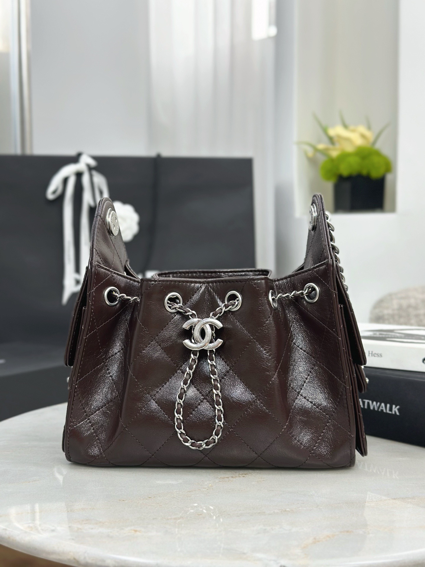 CHANEL 25 Small Handbag Shiny Crumpled Calfskin Dark Brown - image 2