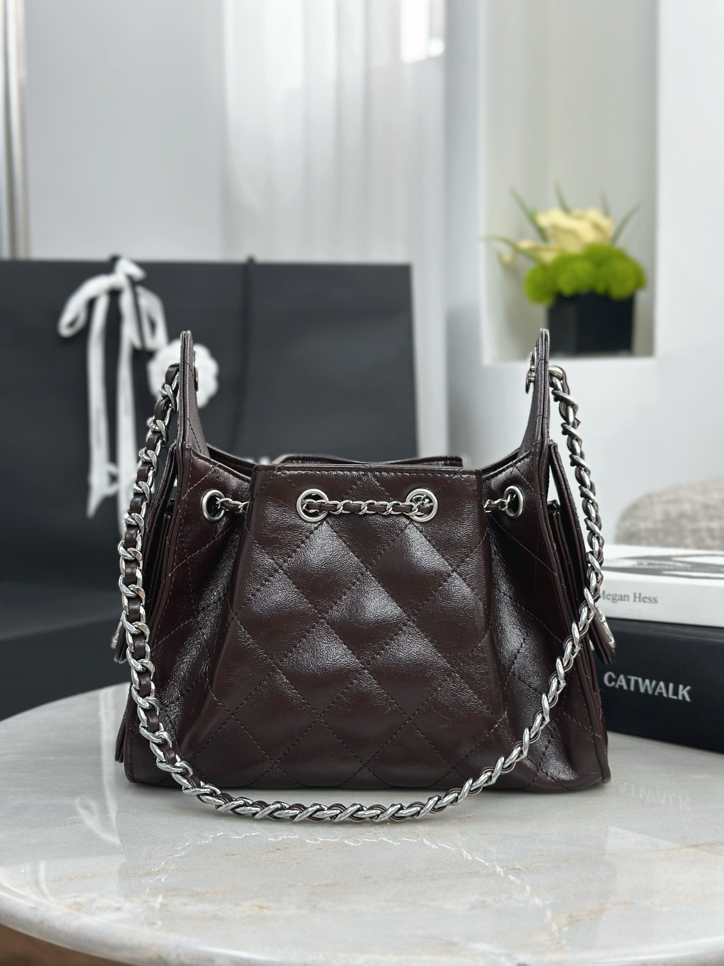 CHANEL 25 Small Handbag Shiny Crumpled Calfskin Dark Brown - image 3