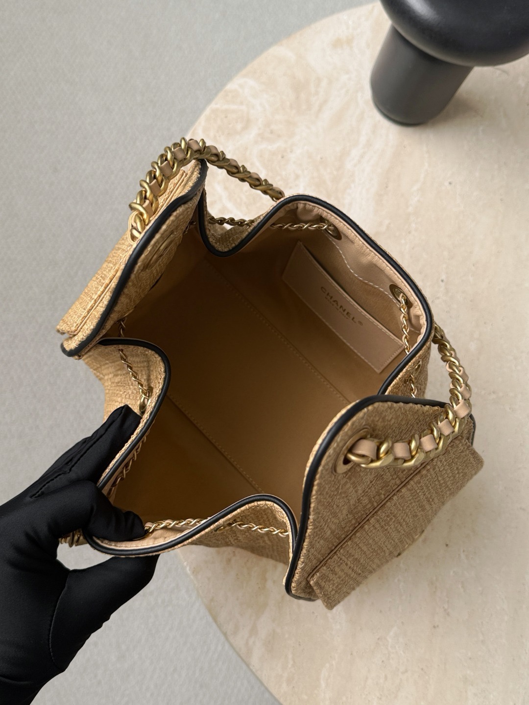 CHANEL MINI 25 Hobo Bag Beige Raffia and Black Calfskin - image 6