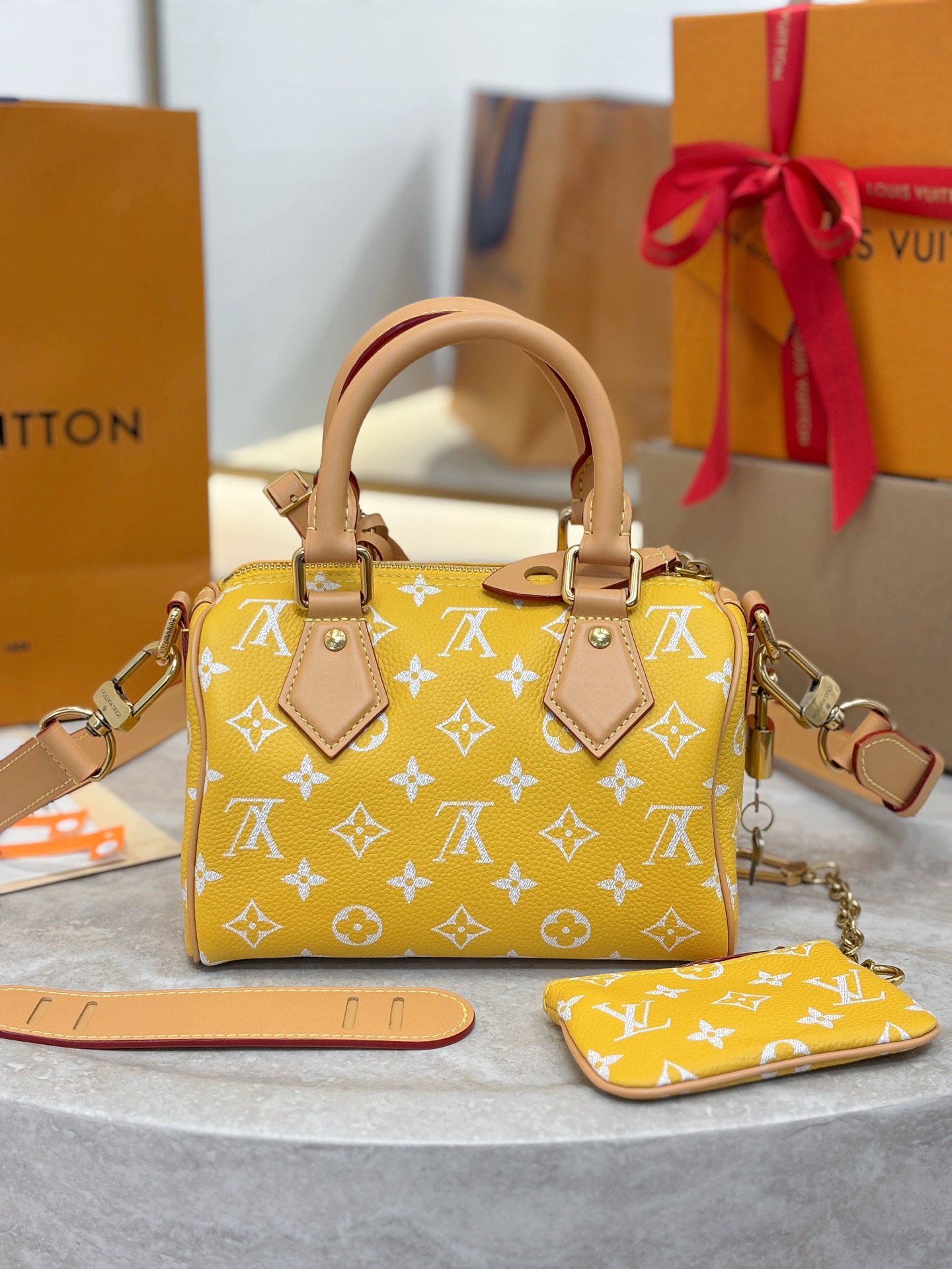 LV Speedy P9 Bandoulière 20 M28186 - image 3