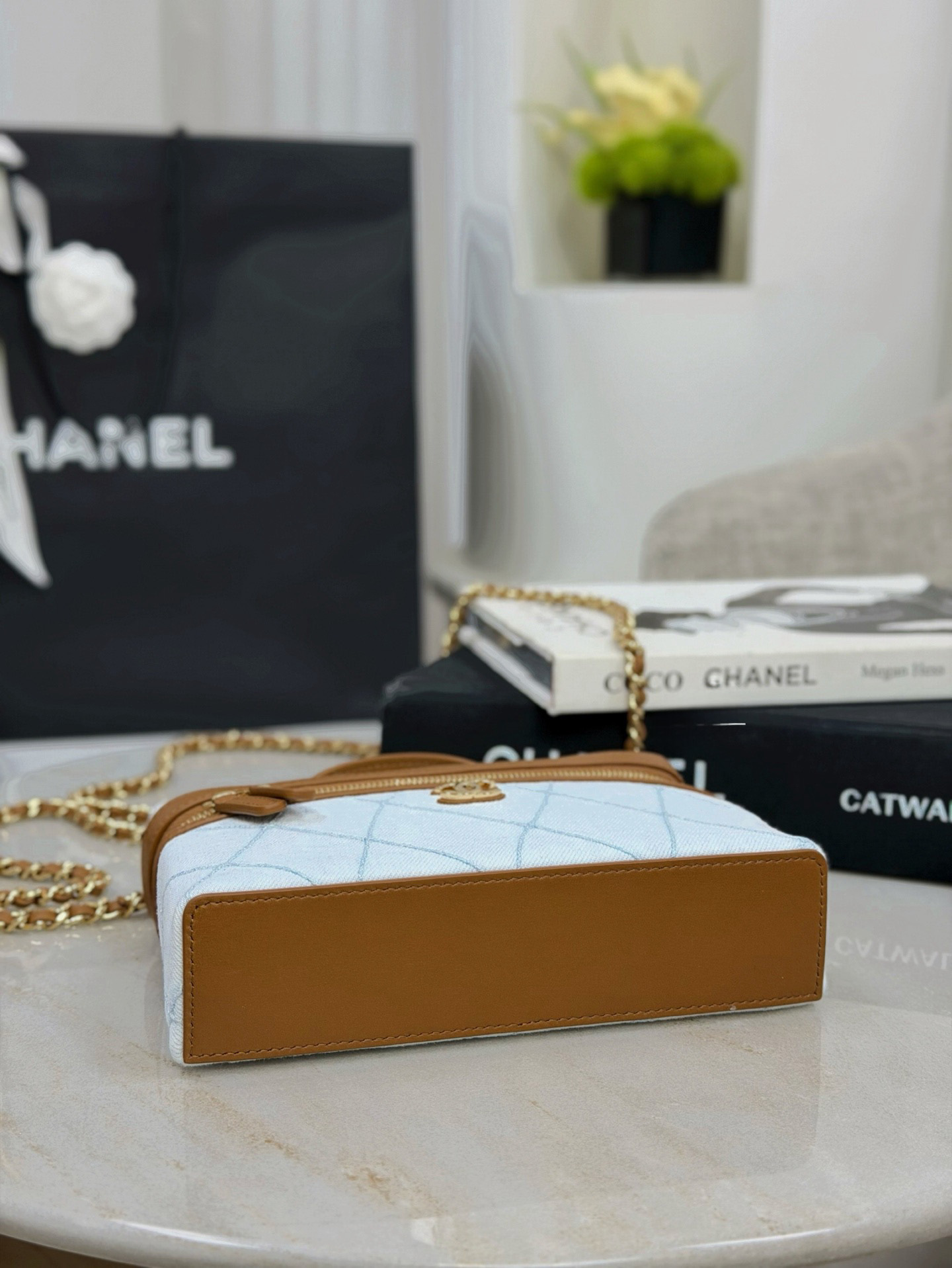 CHANEL Washed Denim Calfskin Vanity Case With Chain Blue Brown - image 5