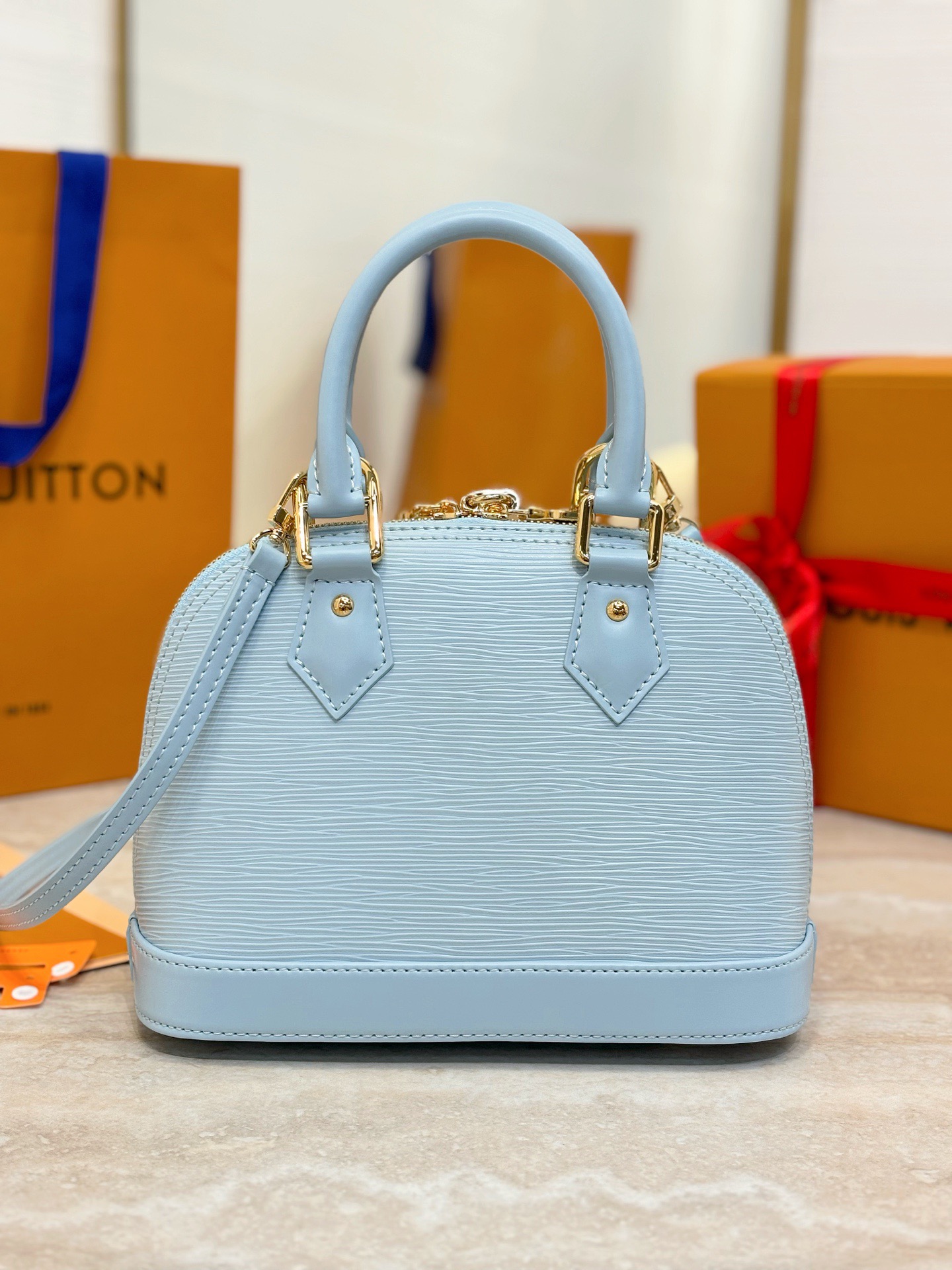 LV X TM Alma BB M14197 - image 4