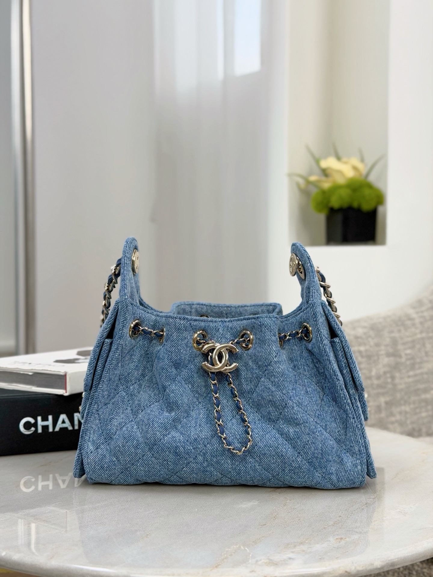 CHANEL 25 SMALL HANDBAG Washed Denim - image 2