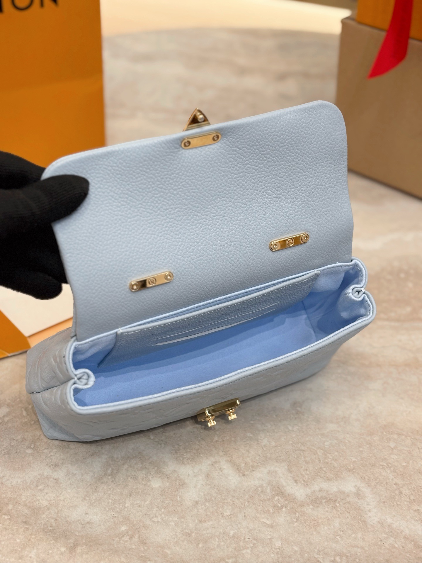 LV Nano Madeleine M29352 - image 6
