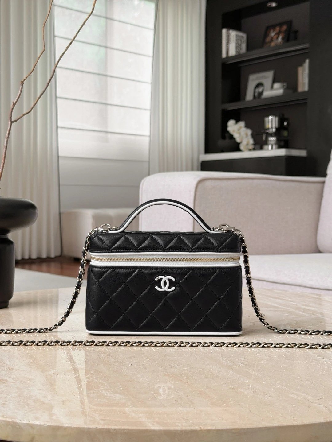CHANEL 26ss Vanity Bag - image 2
