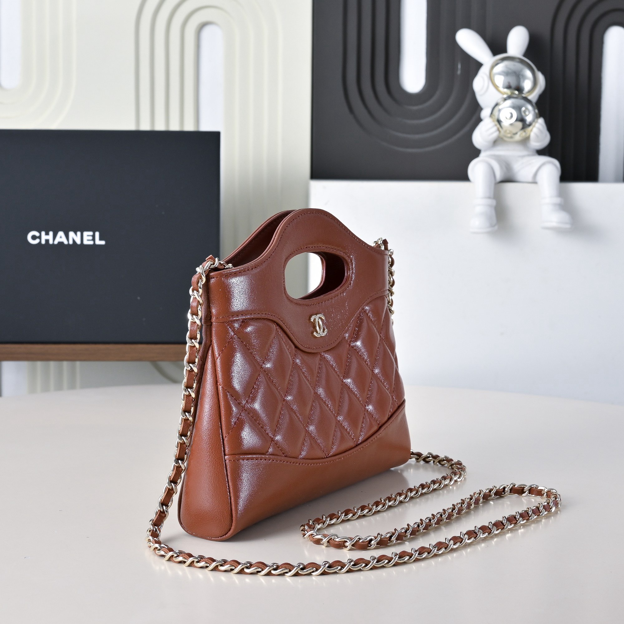 CHANEL 31 MINI SHOPPING BAG - image 4
