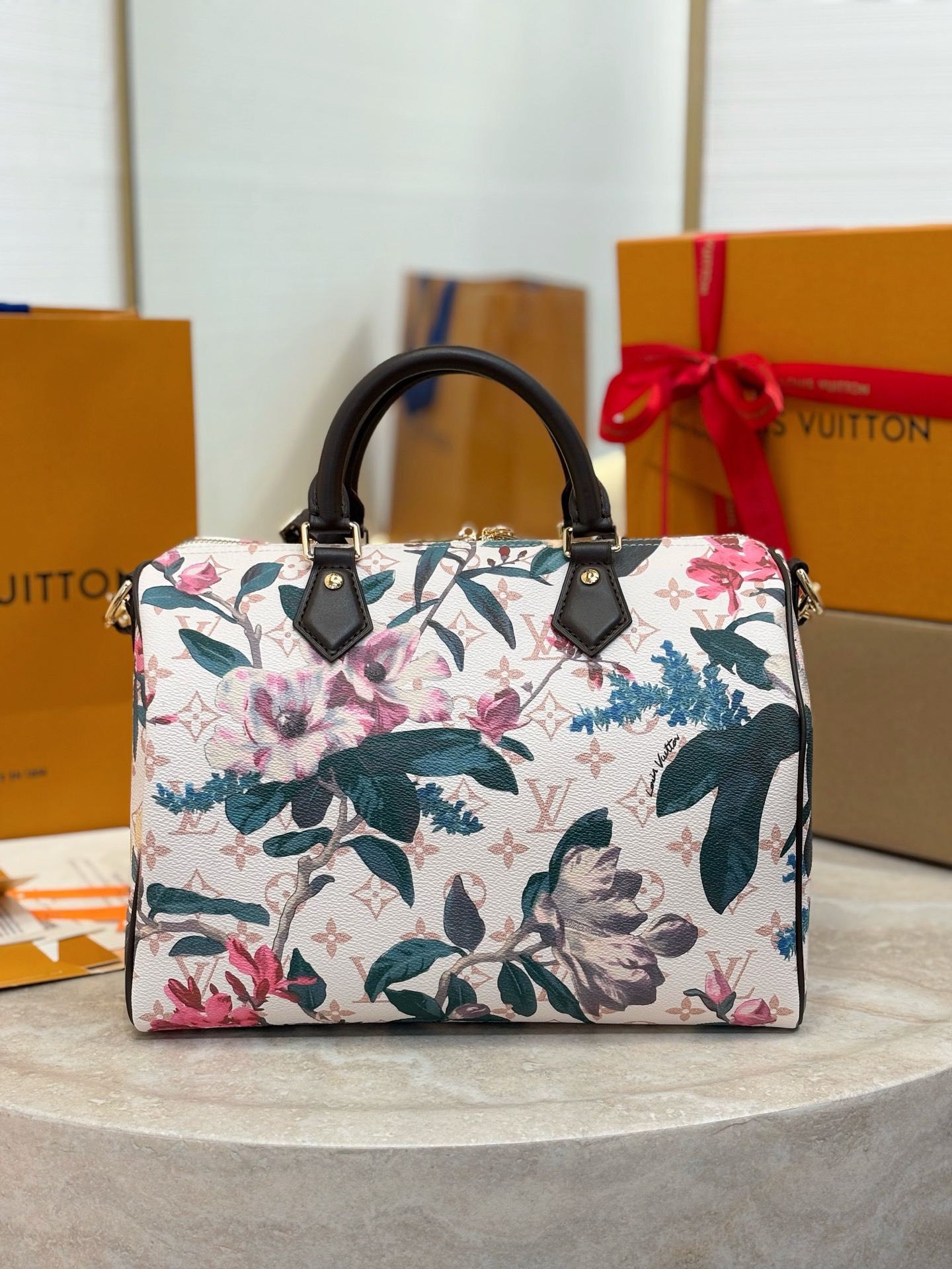 LV Speedy Soft 30 M29066 - image 3