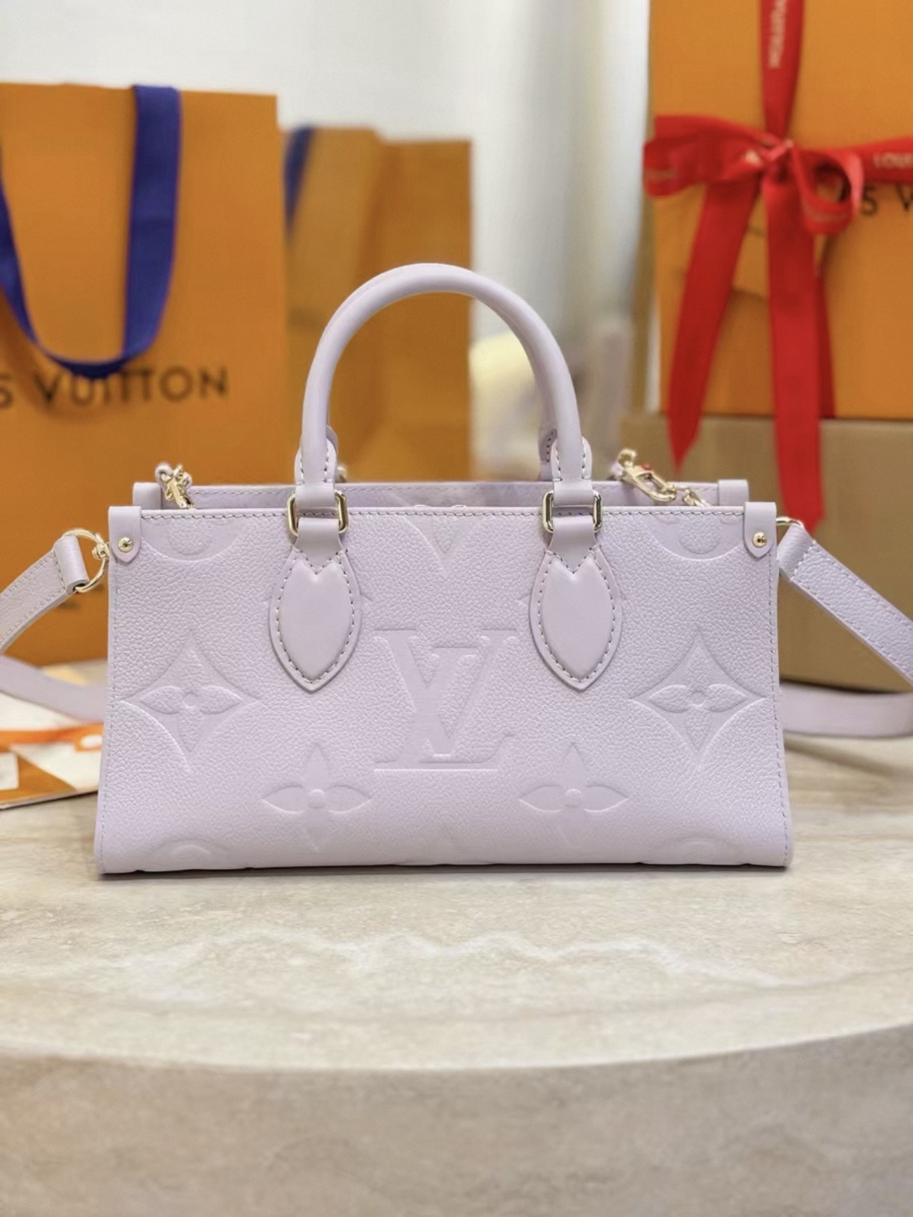 LV Dreamy Purple Collection - image 3