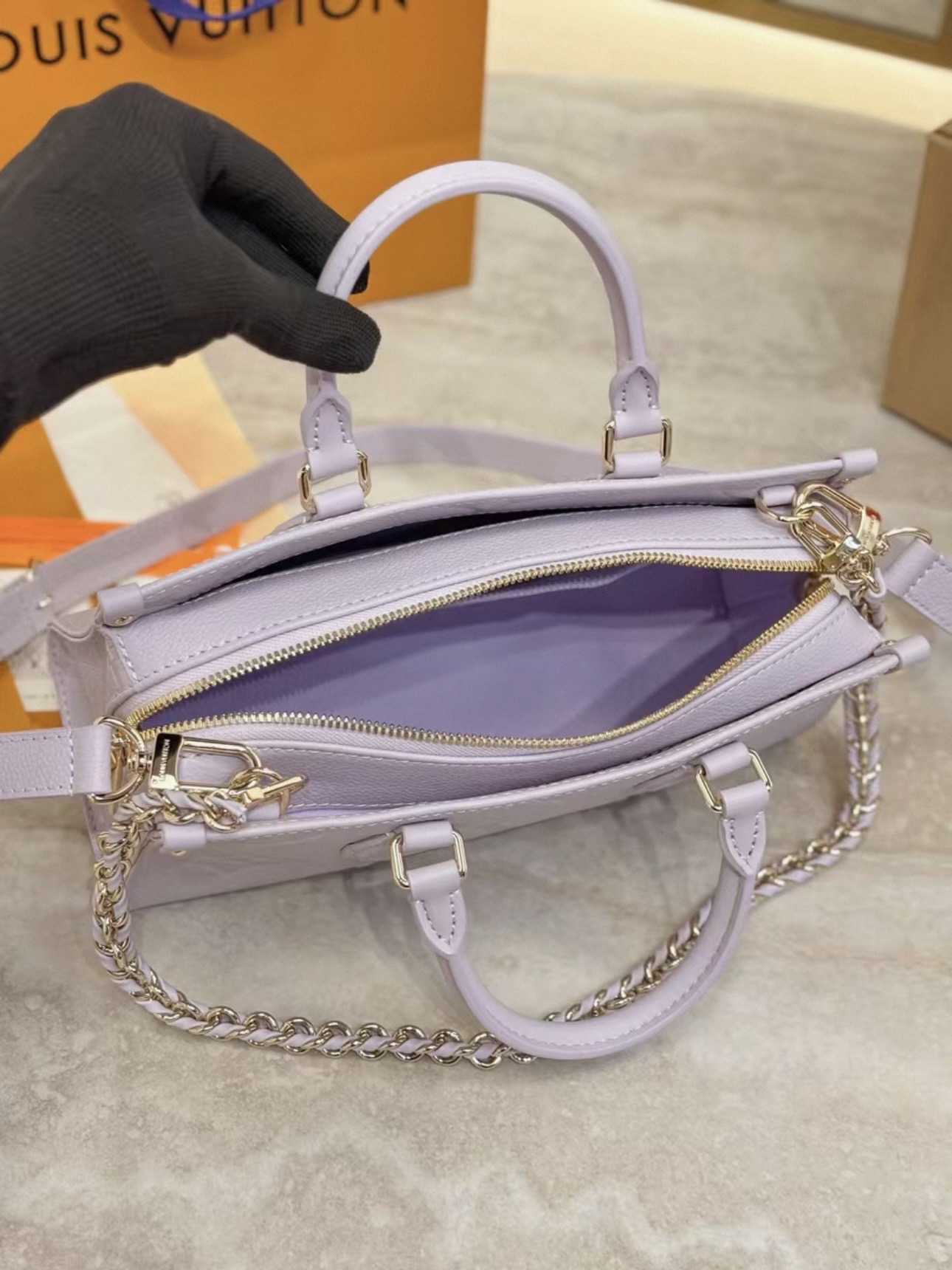 LV Dreamy Purple Collection - image 6