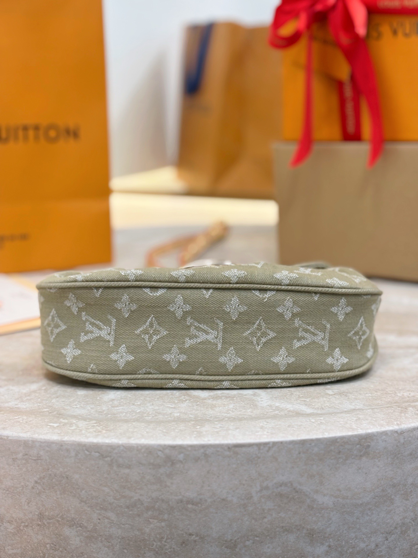 LV SunSet Denim M46829 - image 5
