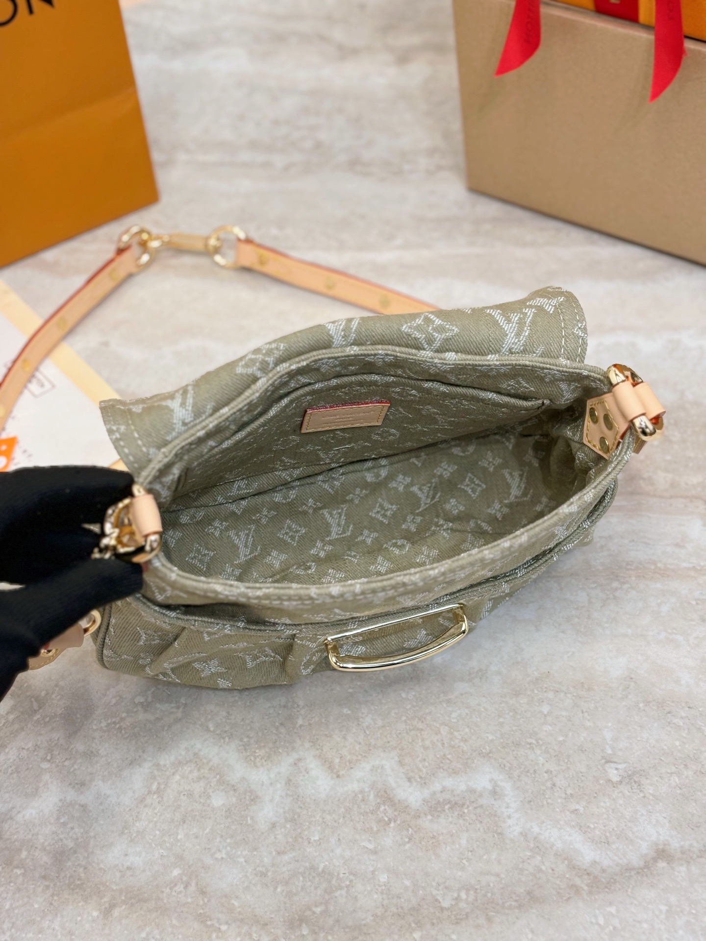 LV SunSet Denim M46829 - image 6