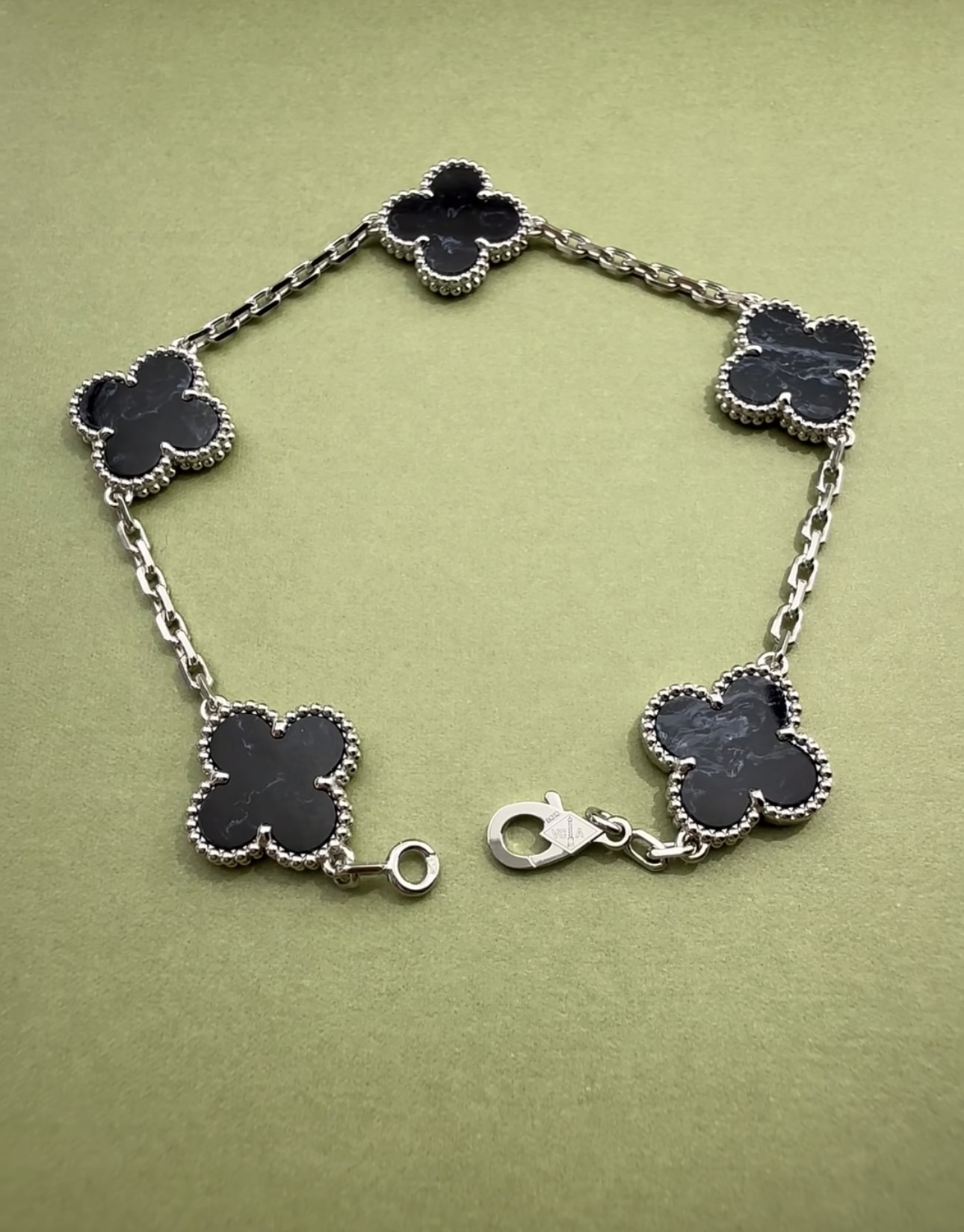 VCA Vintage Alhambra pendant-Peter Stone - image 3