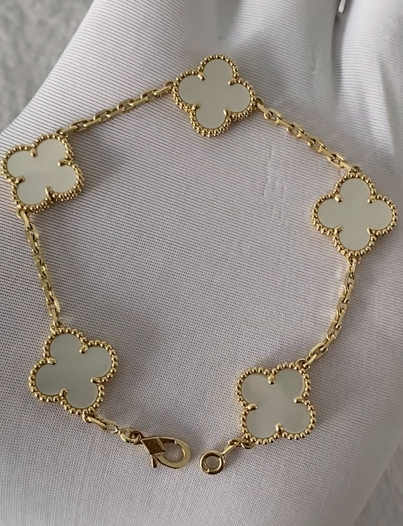 VCA Vintage Alhambra pendant-White mother-of-pearl - image 2