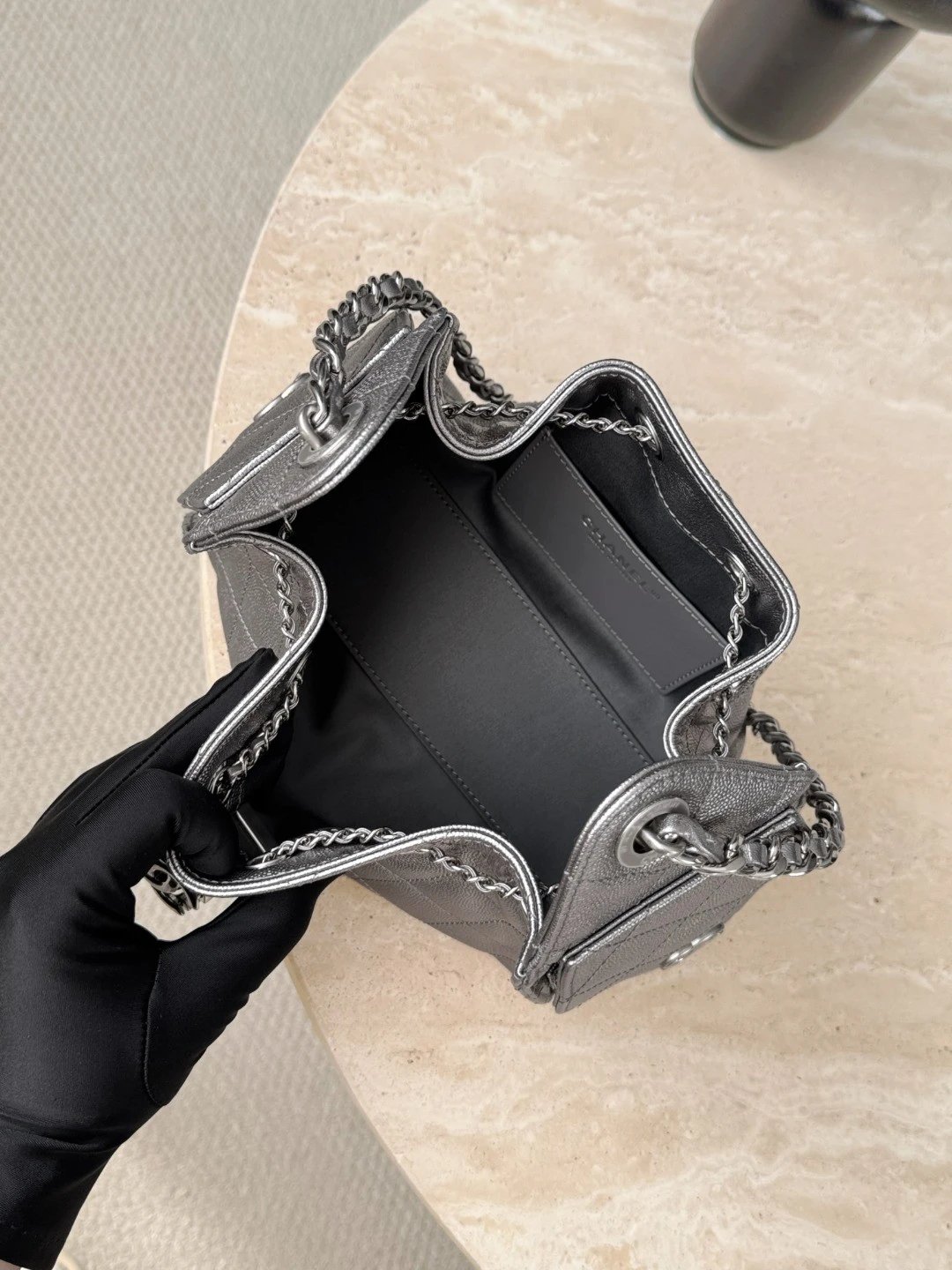 CHANEL 25Bag Calfskin in Dark Metallie Silver - image 6