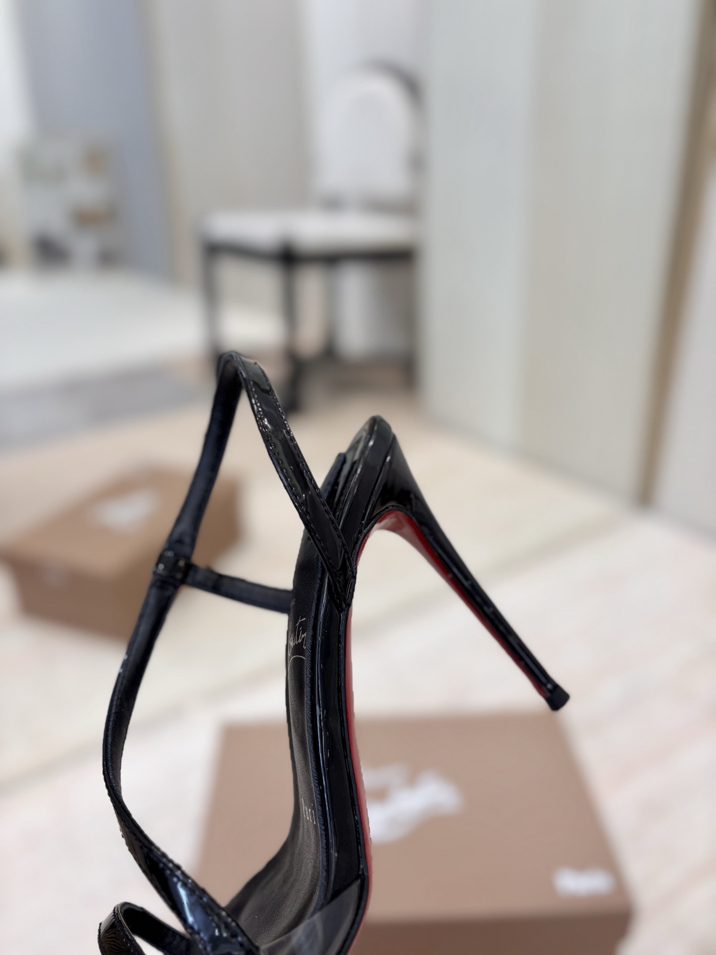 CL Rosa Z patent leather sandals - image 7