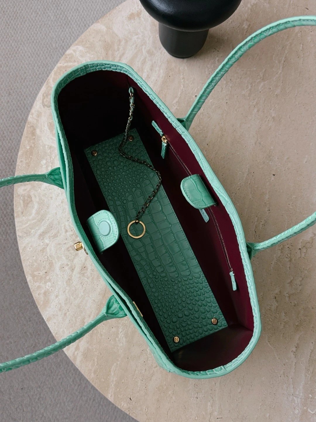CHANEL Small Shopping Bag Green Crocodile embossed calfskin - image 6