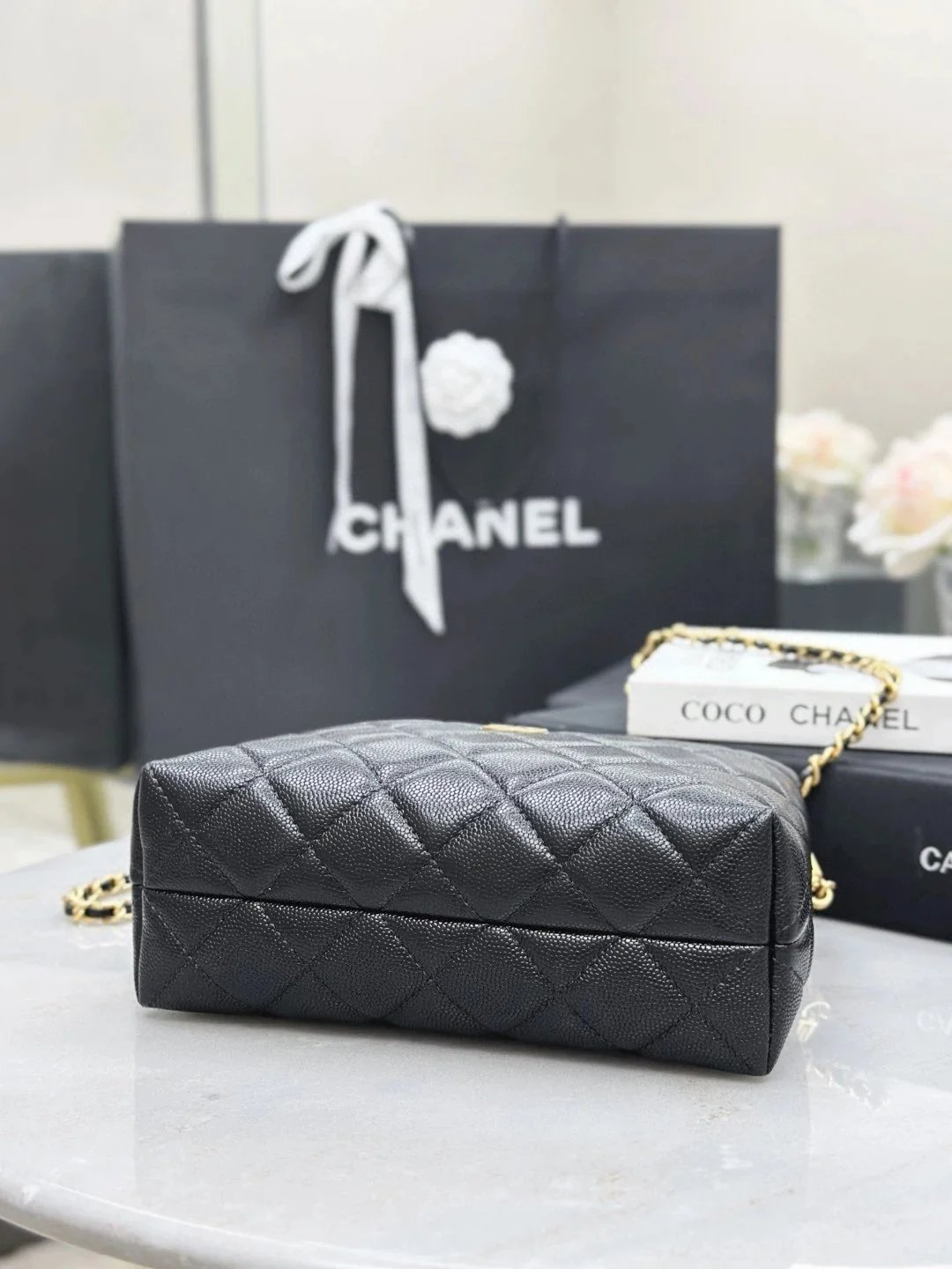 CHANEL 24A Handle Bag - image 5