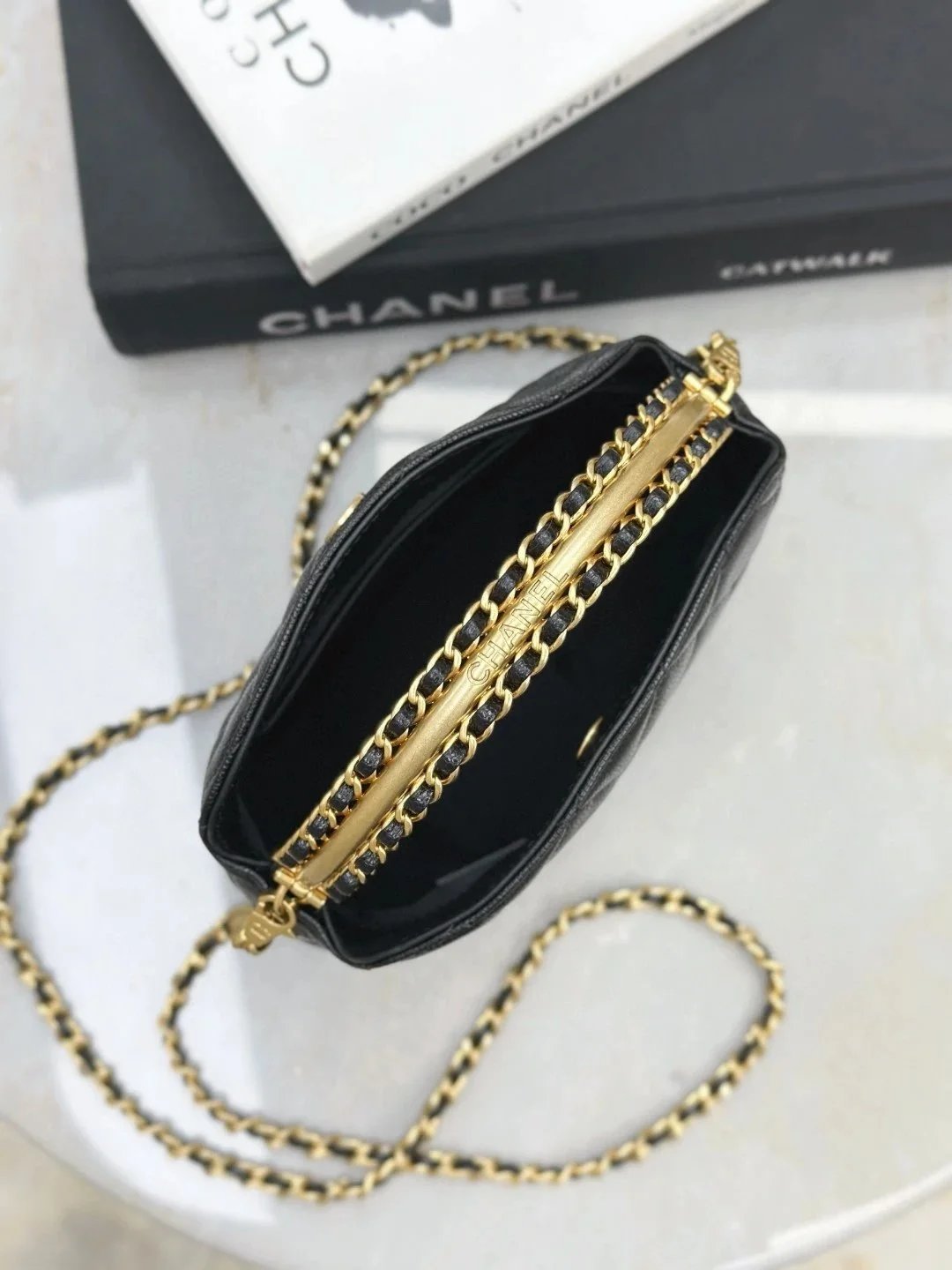 CHANEL 24A Handle Bag - image 6