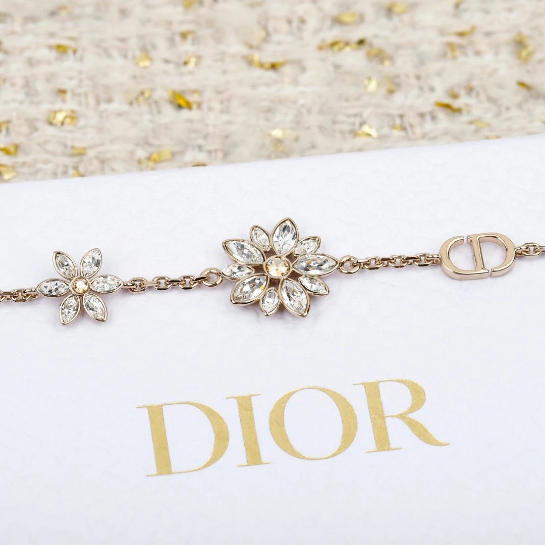 Bloom In Dior Set - image 3